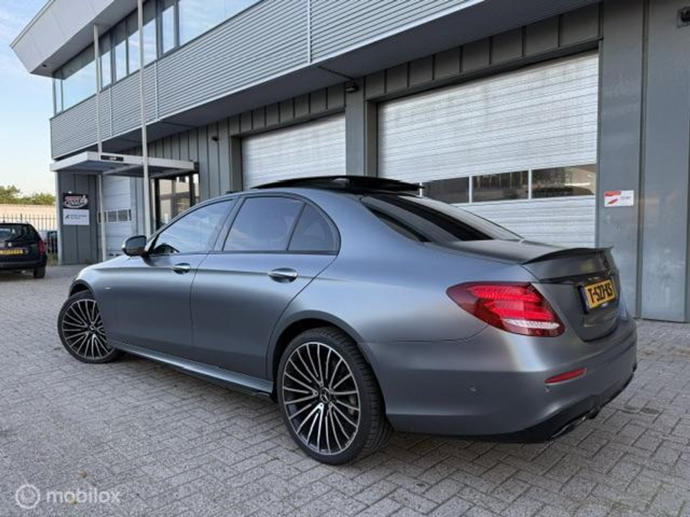 Foto van Mercedes-Benz E 350 E