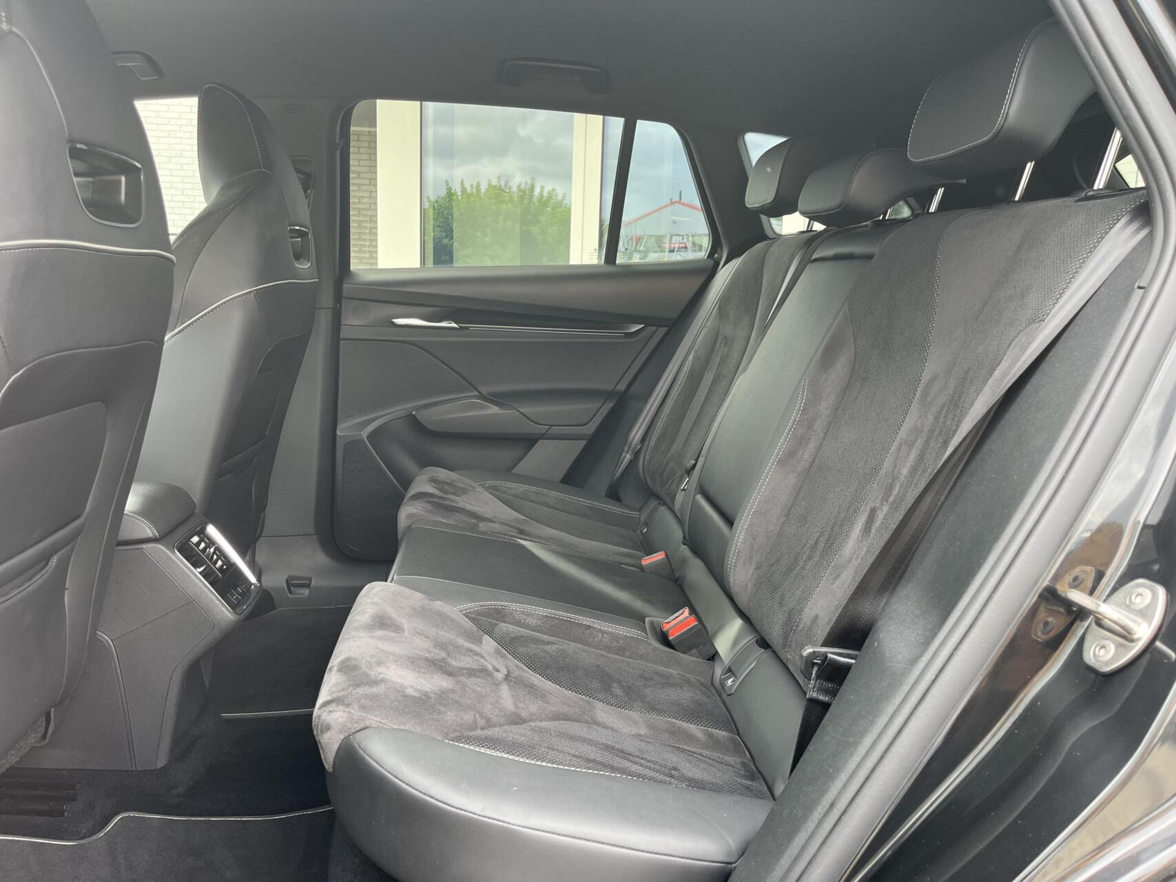 Foto van Skoda Enyaq 80