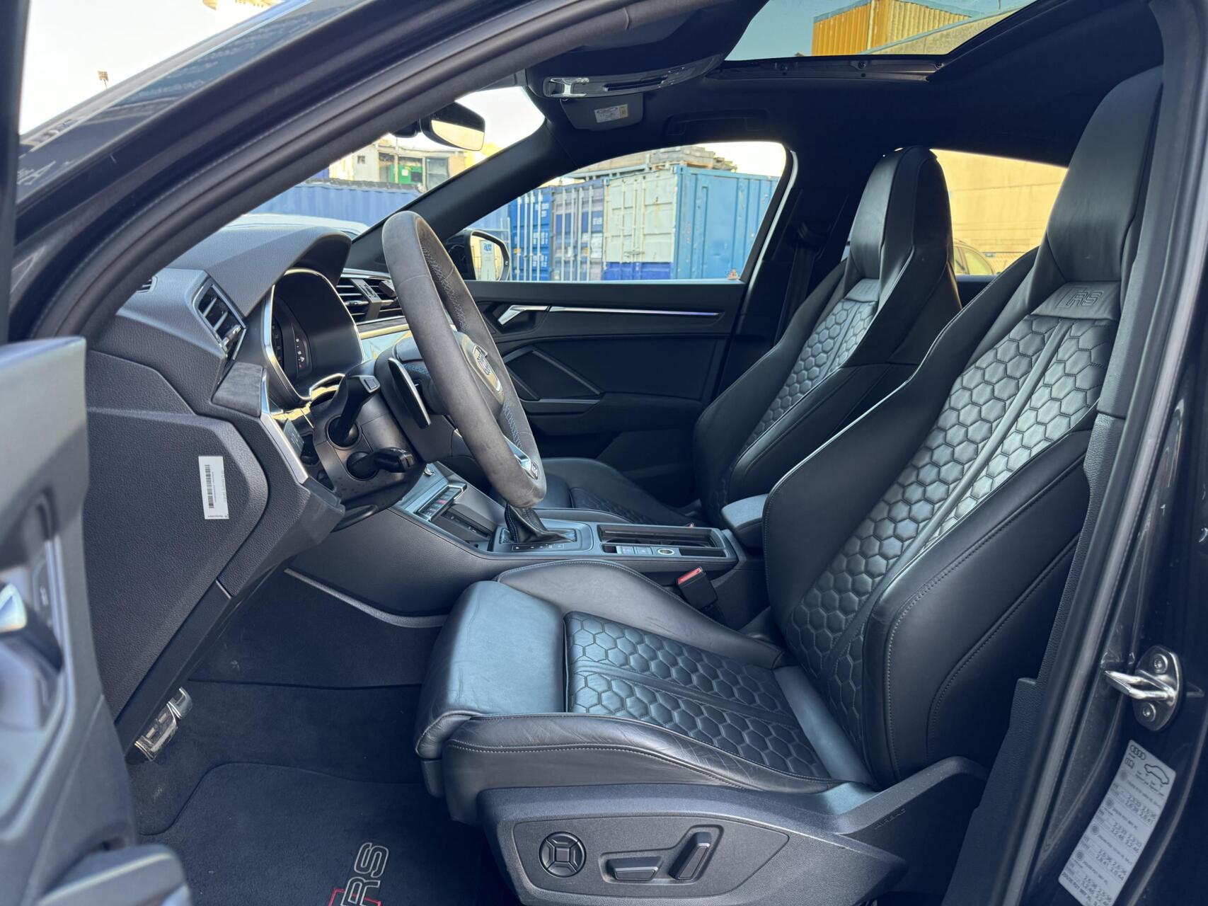 Foto van Audi RS Q3 Sportback