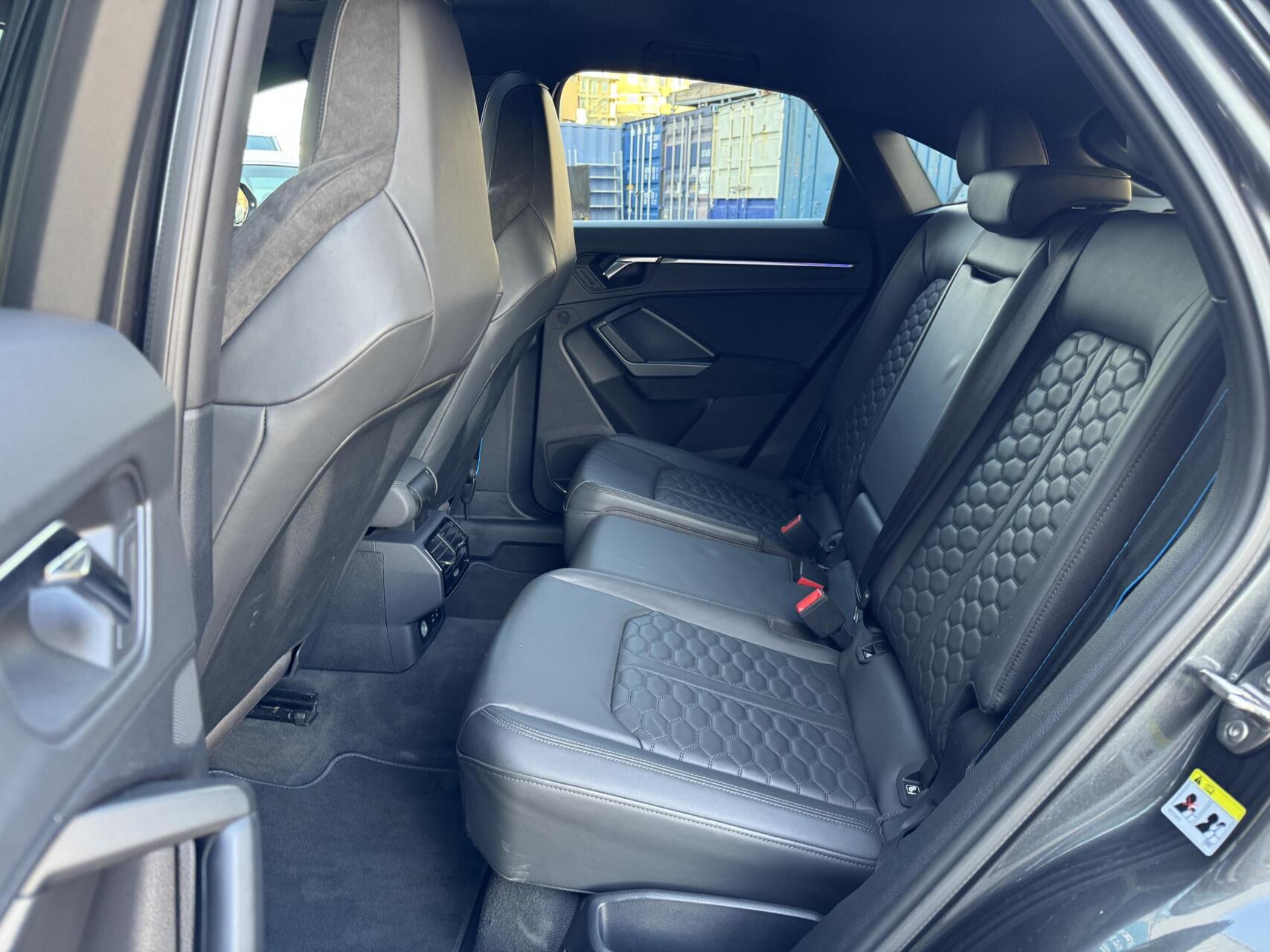Foto van Audi RS Q3 Sportback