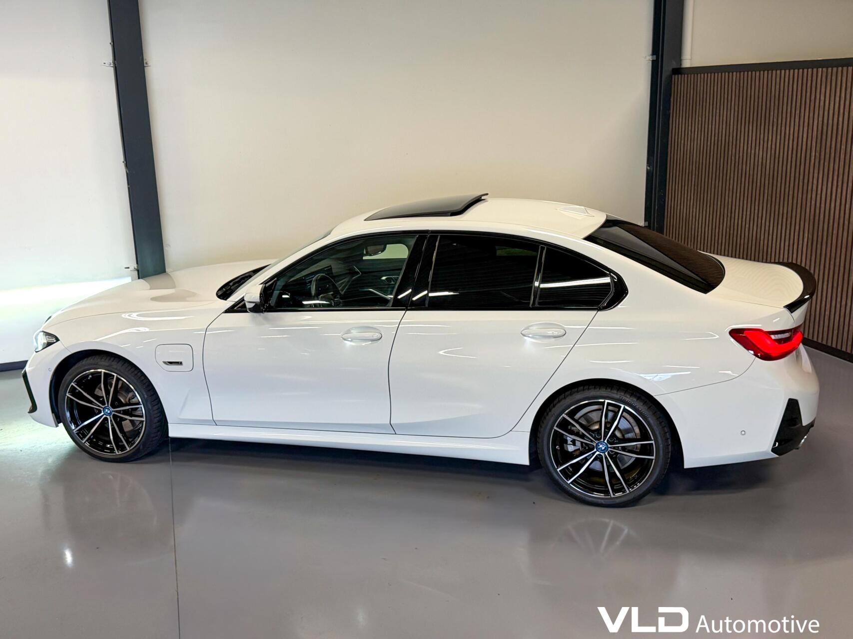 Foto van BMW 330e