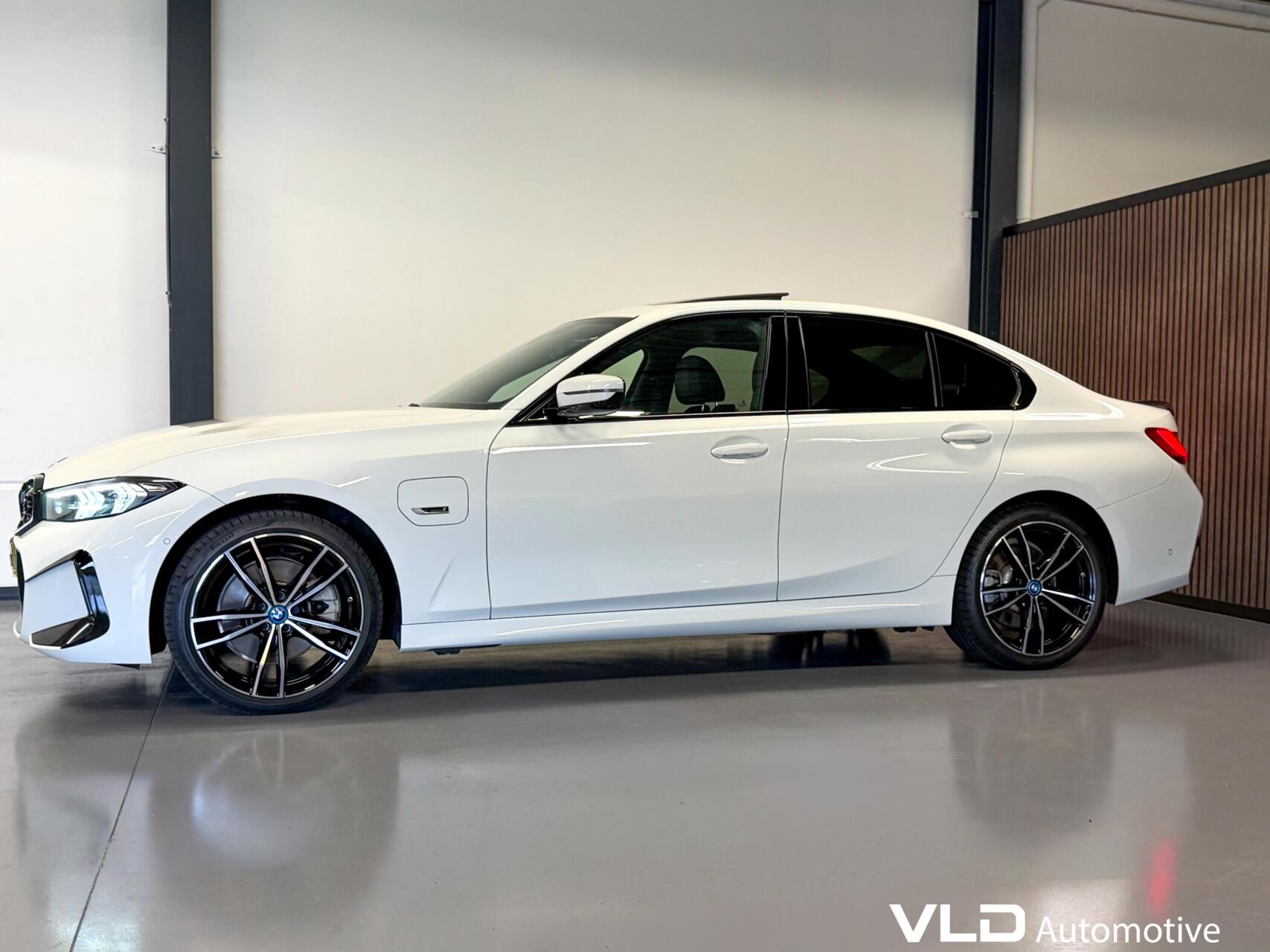 Foto van BMW 330e