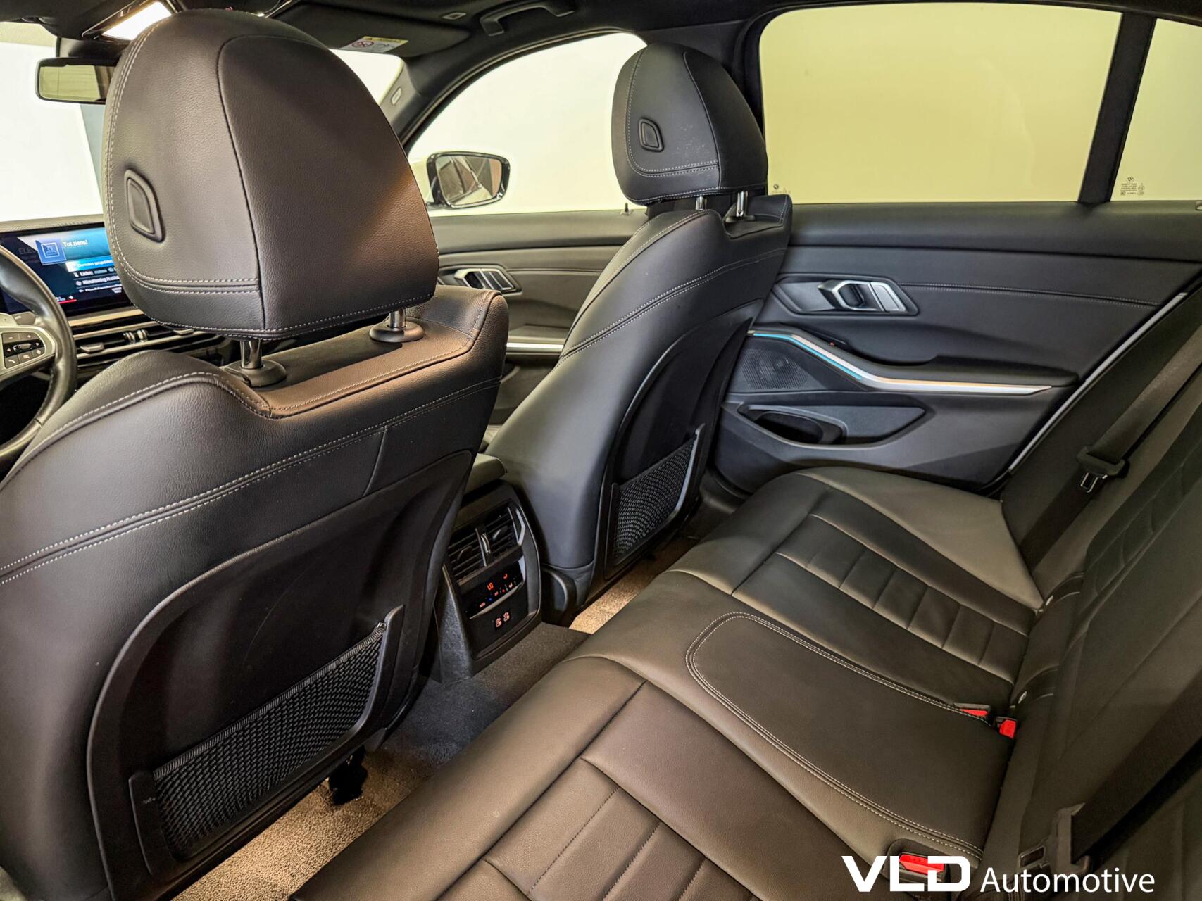 Foto van BMW 330e