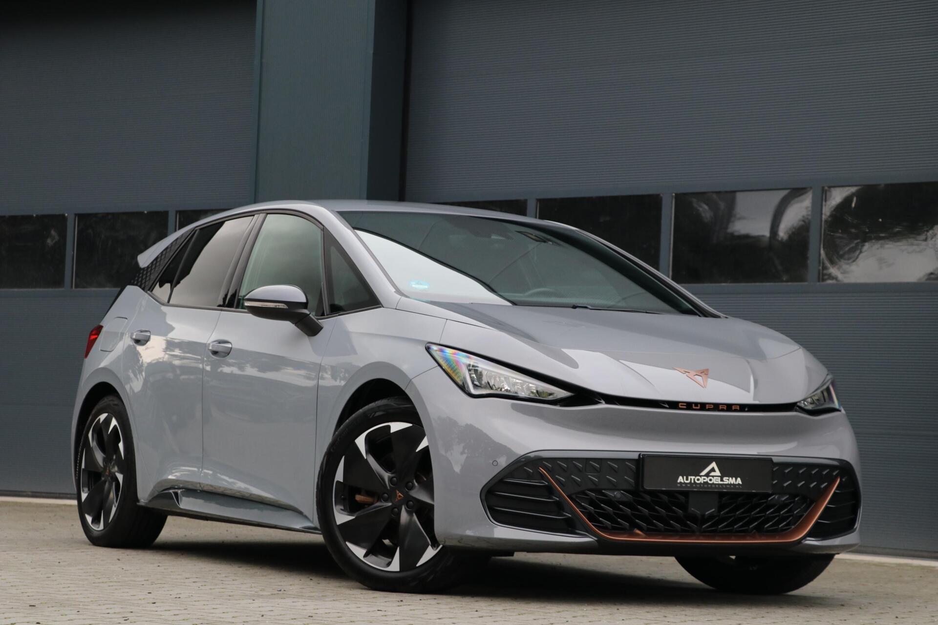 Cupra Born 170 KW 77/82 KWH Adrenaline|82 kWh| AdaptiveCruise Trekhaak PrivacyGlass AppleCarplay ParkAssist LaneAssist Premium-Uitrusting 72000KM BJ2023 2023 - voorkant