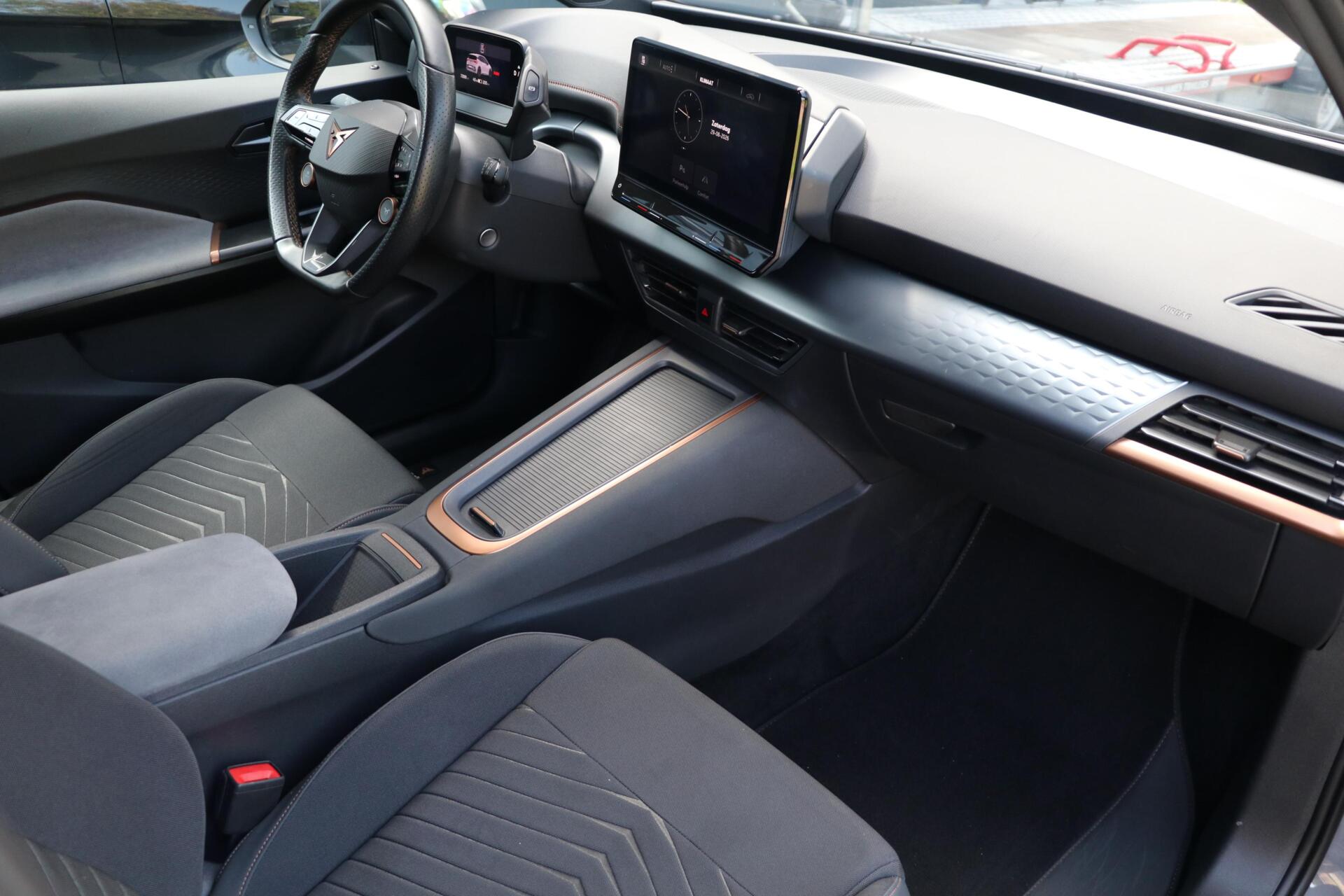 Foto van Cupra Born 170 KW 77/82 KWH