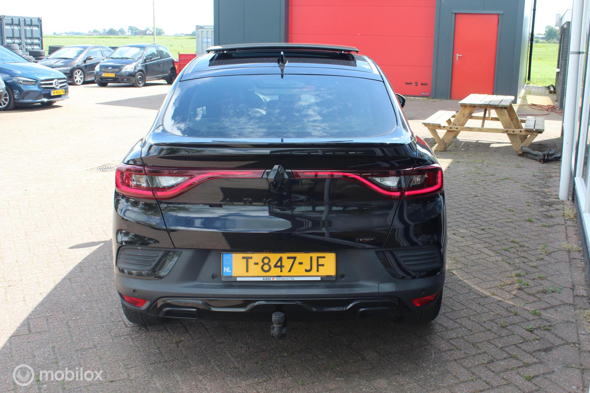 Foto van Renault Arkana E-tech