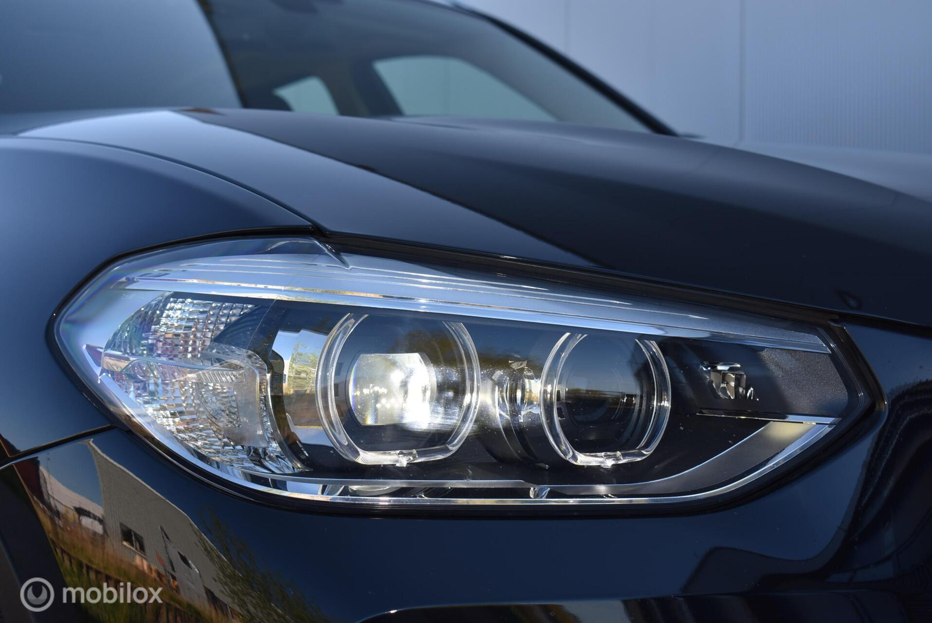 Foto van BMW X3 Xdrive30e