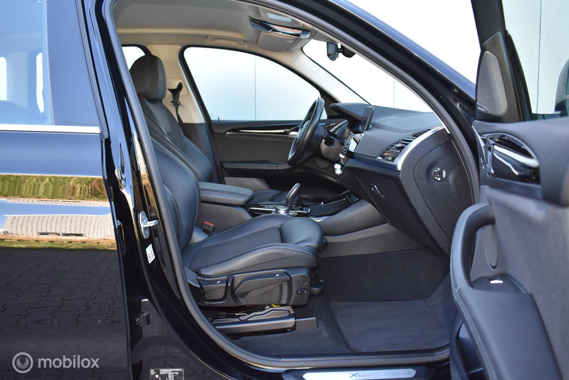 Foto van BMW X3 Xdrive30e