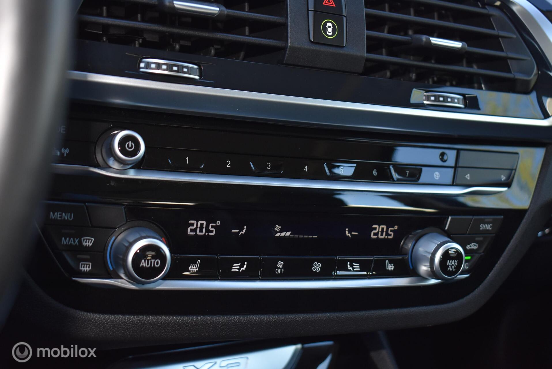 Foto van BMW X3 Xdrive30e