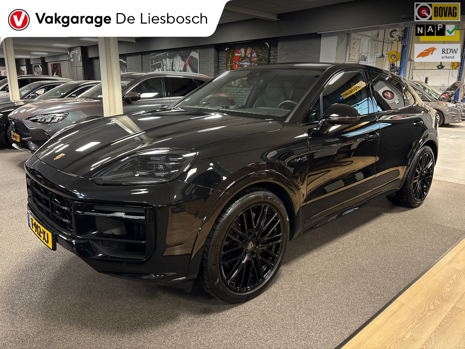 Foto van Porsche Cayenne E-hybrid