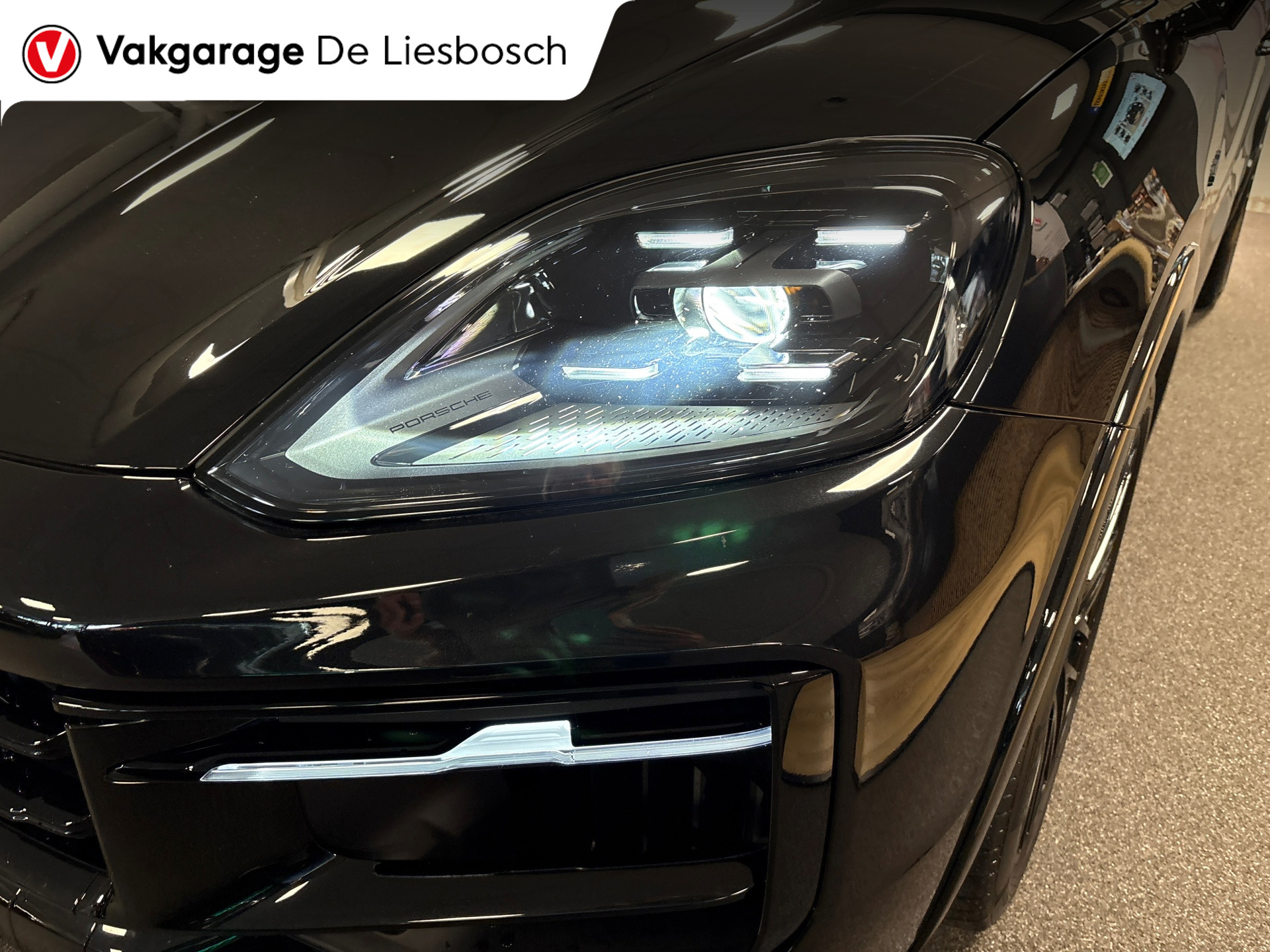 Foto van Porsche Cayenne E-hybrid