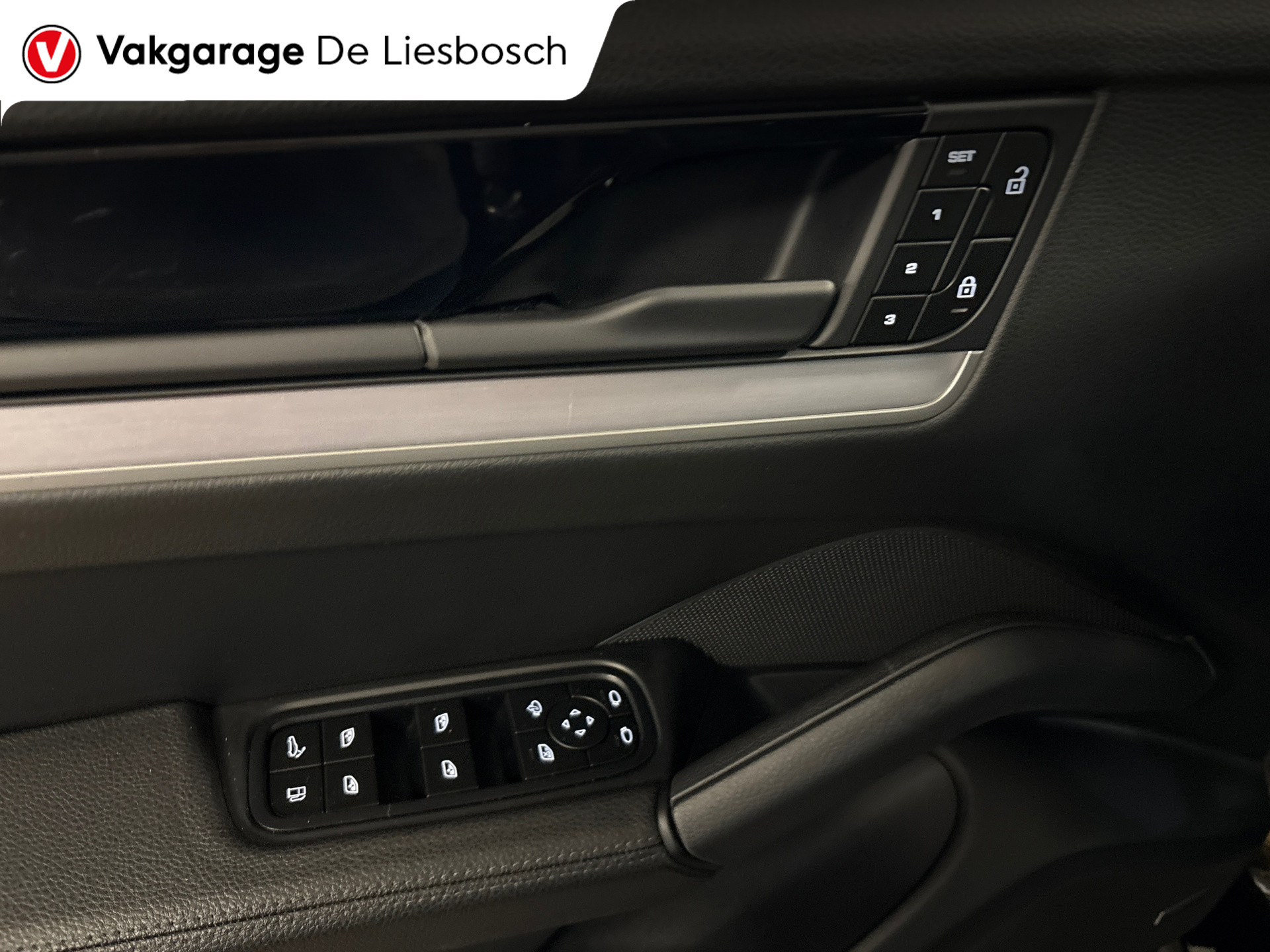 Foto van Porsche Cayenne E-hybrid