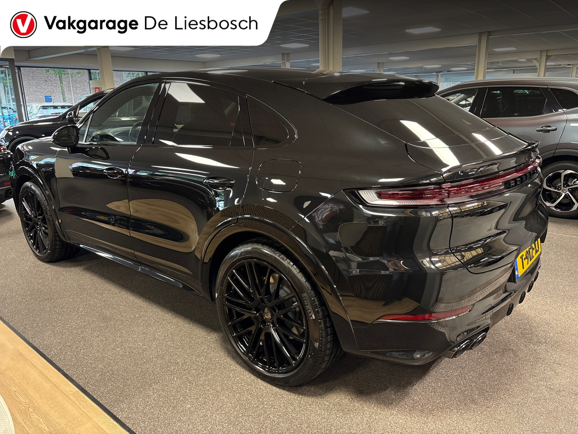 Foto van Porsche Cayenne E-hybrid