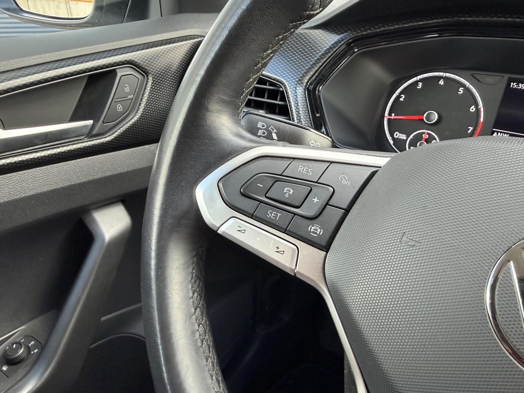 Foto van Volkswagen T-cross