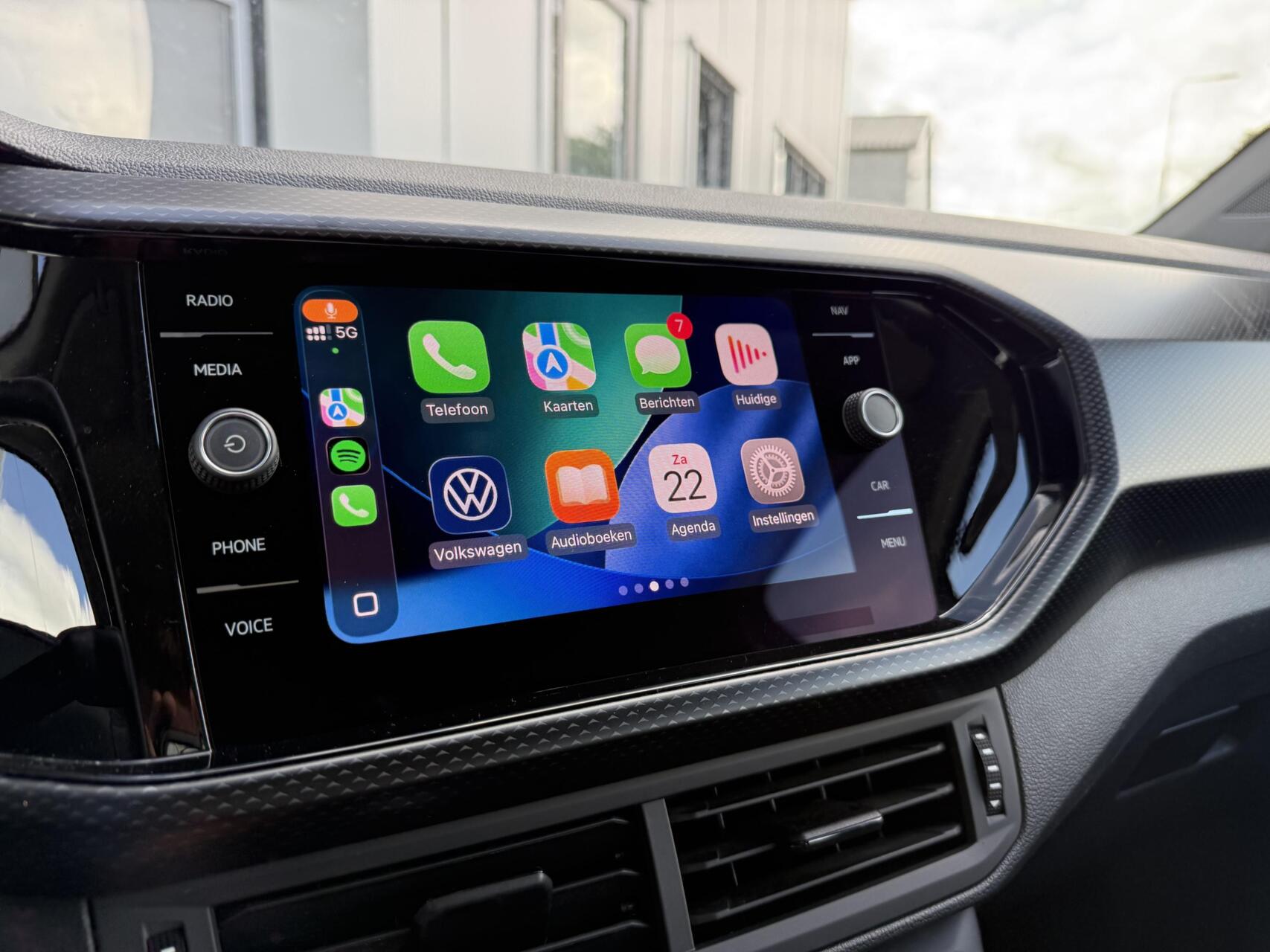 Foto van Volkswagen T-cross