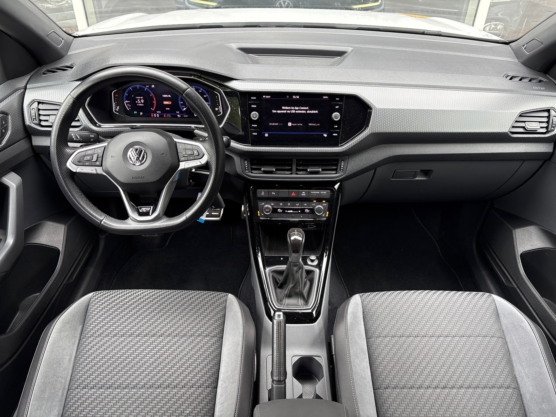 Foto van Volkswagen T-cross