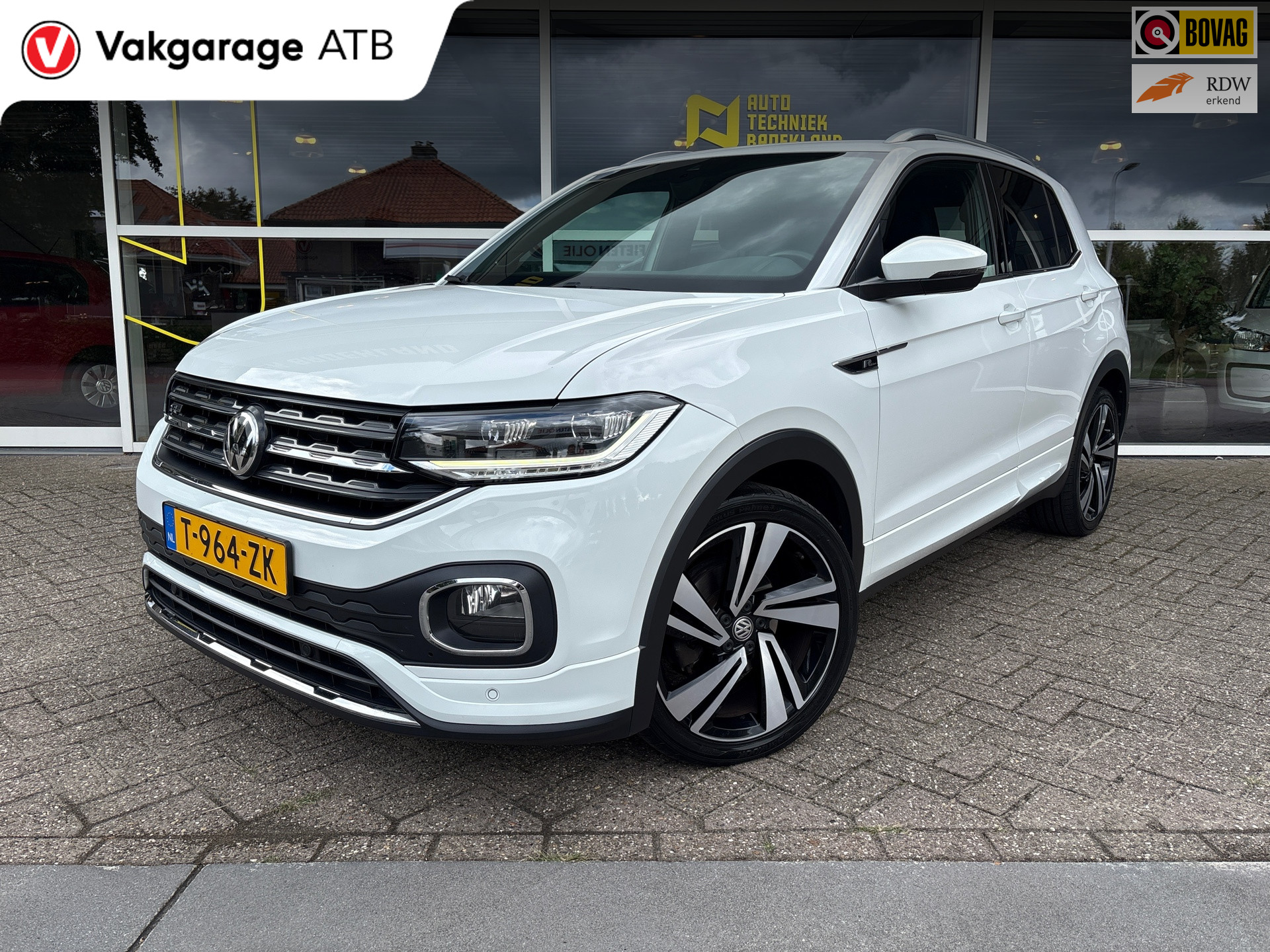 Volkswagen T-cross 1.0 TSI |Camera|LED|Stoelverwarming|R-Line| 2019 - voorkant