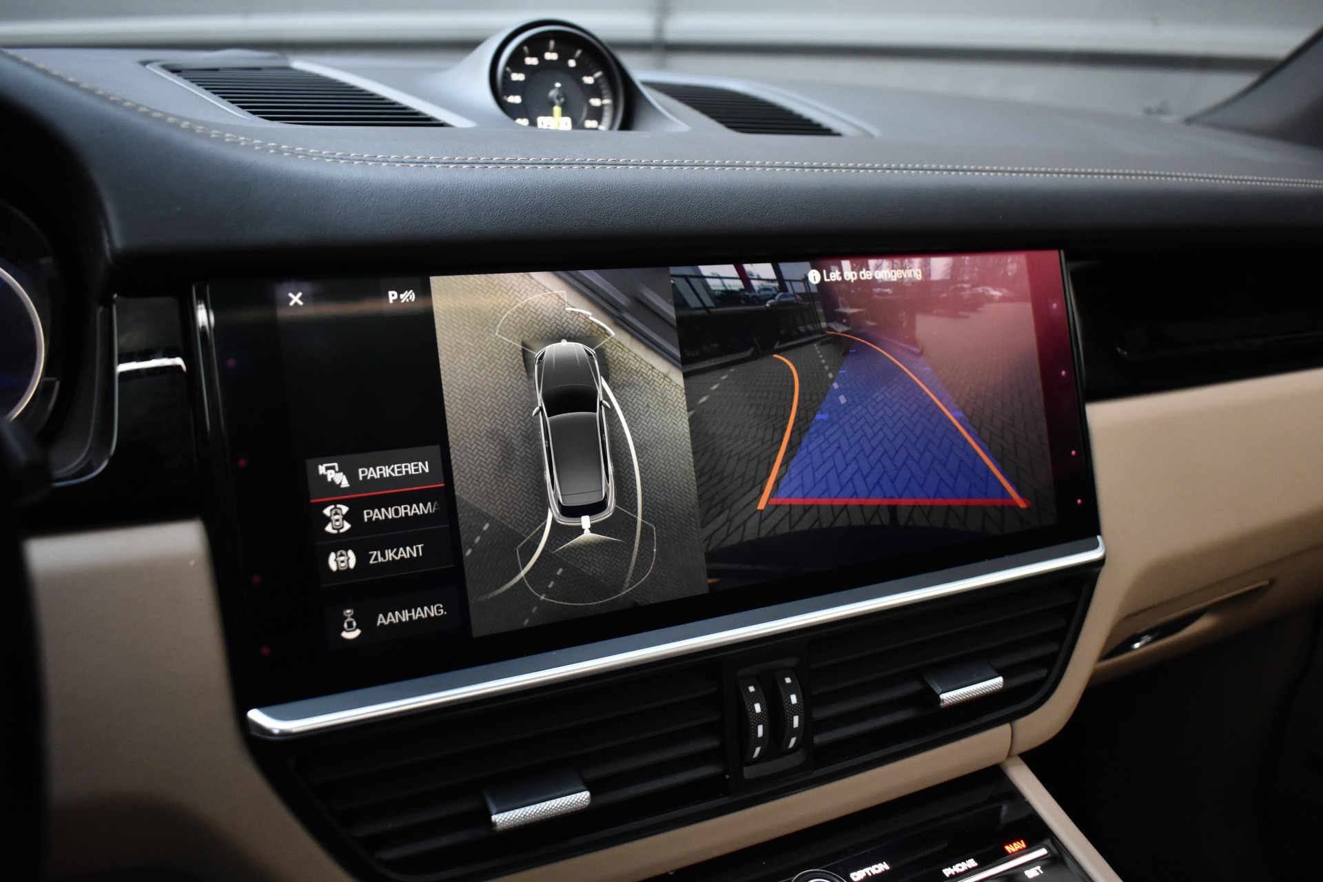 Foto van Porsche Cayenne E-hybrid