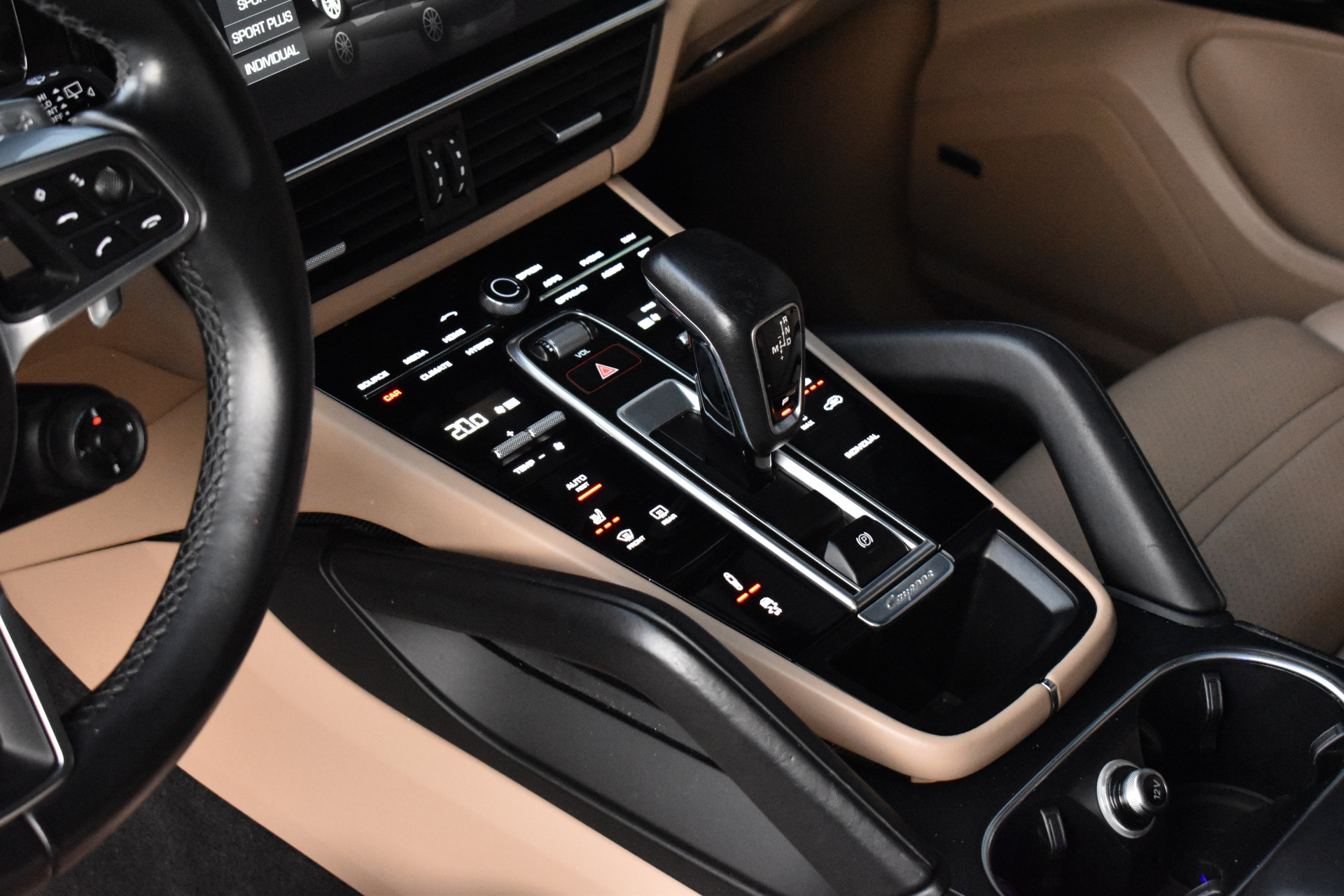 Foto van Porsche Cayenne E-hybrid