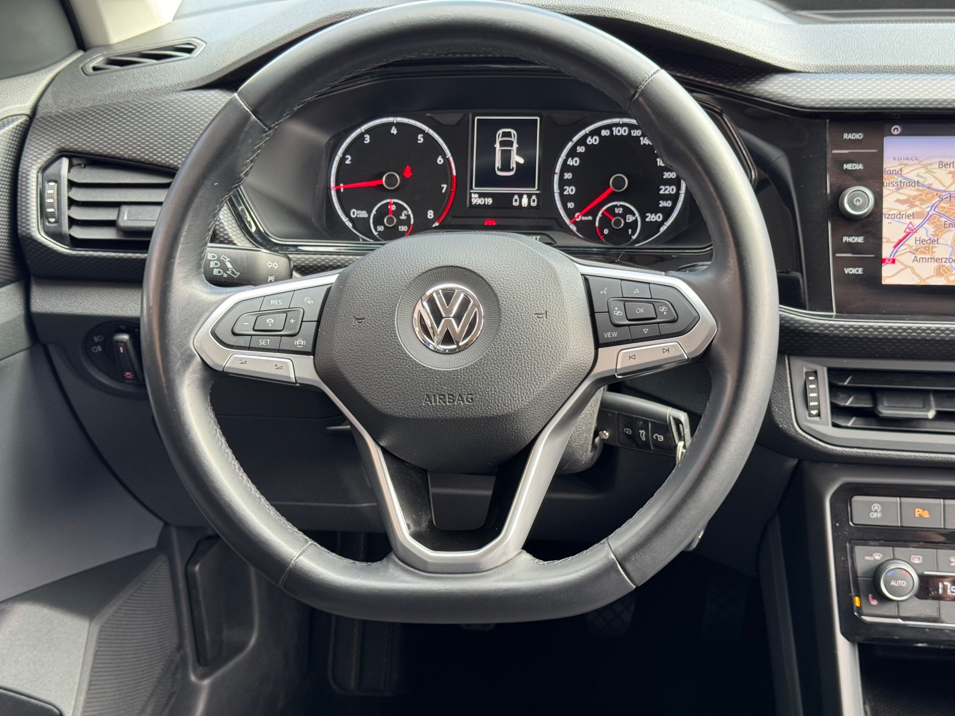 Foto van Volkswagen T-cross
