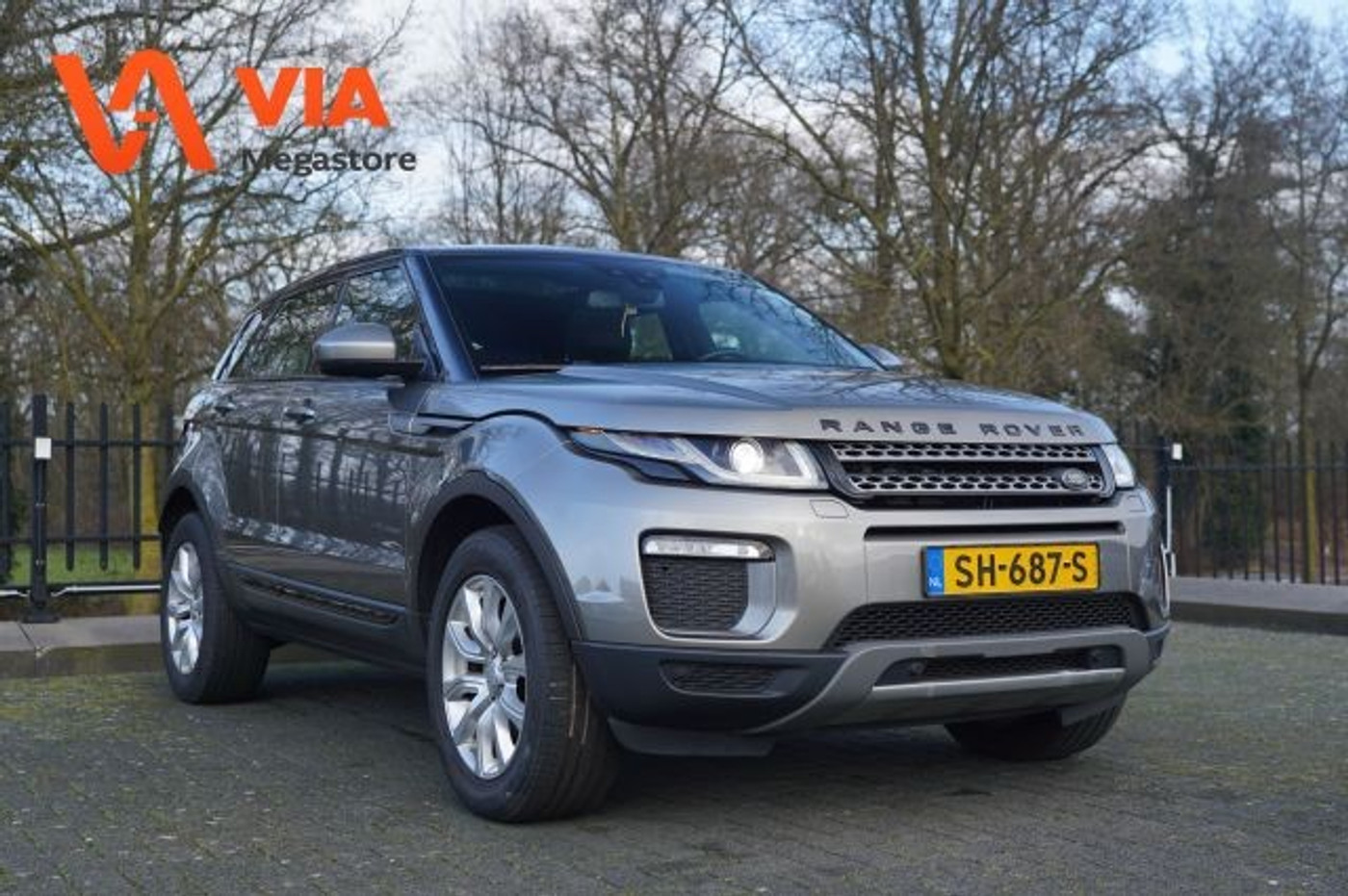 Land Rover Range Rover Evoque 2.0 eD4 SE Dynamic URBAN | Pano | Leer | PDC | Camera | Navi 2018 - voorkant