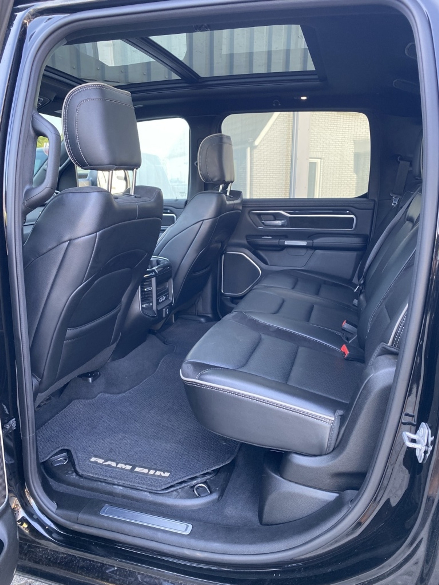 Foto van Dodge Ram 1500 Laramie