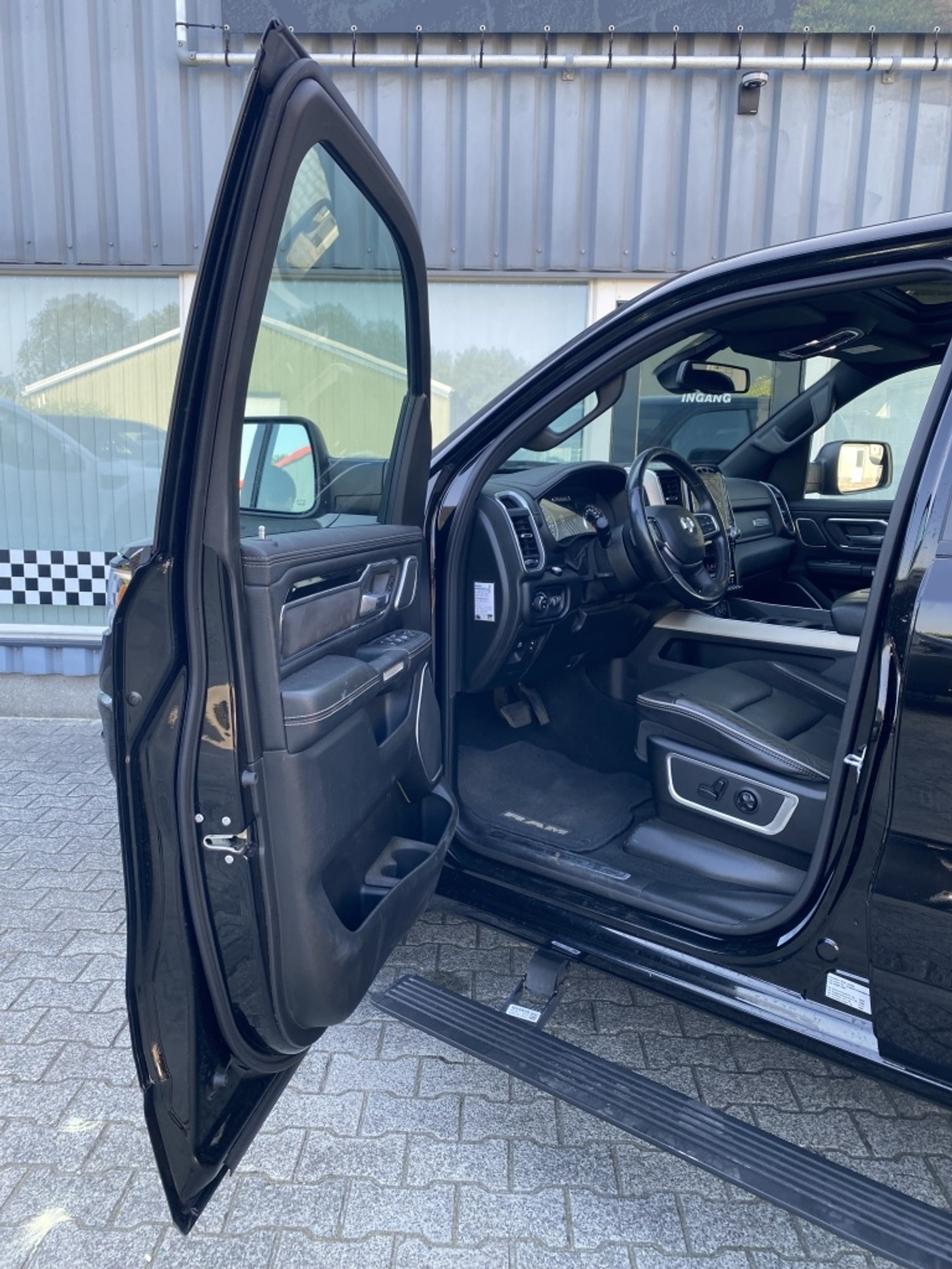 Foto van Dodge Ram 1500 Laramie