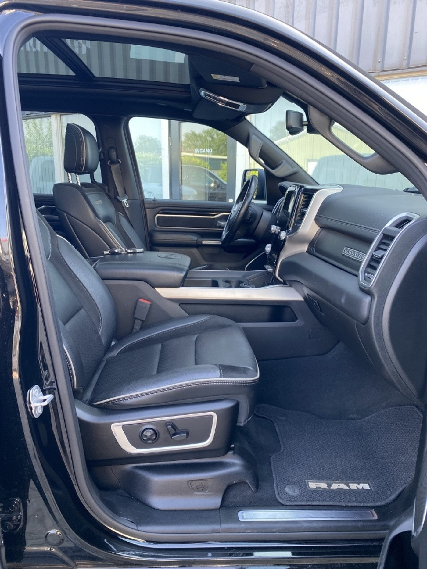 Foto van Dodge Ram 1500 Laramie