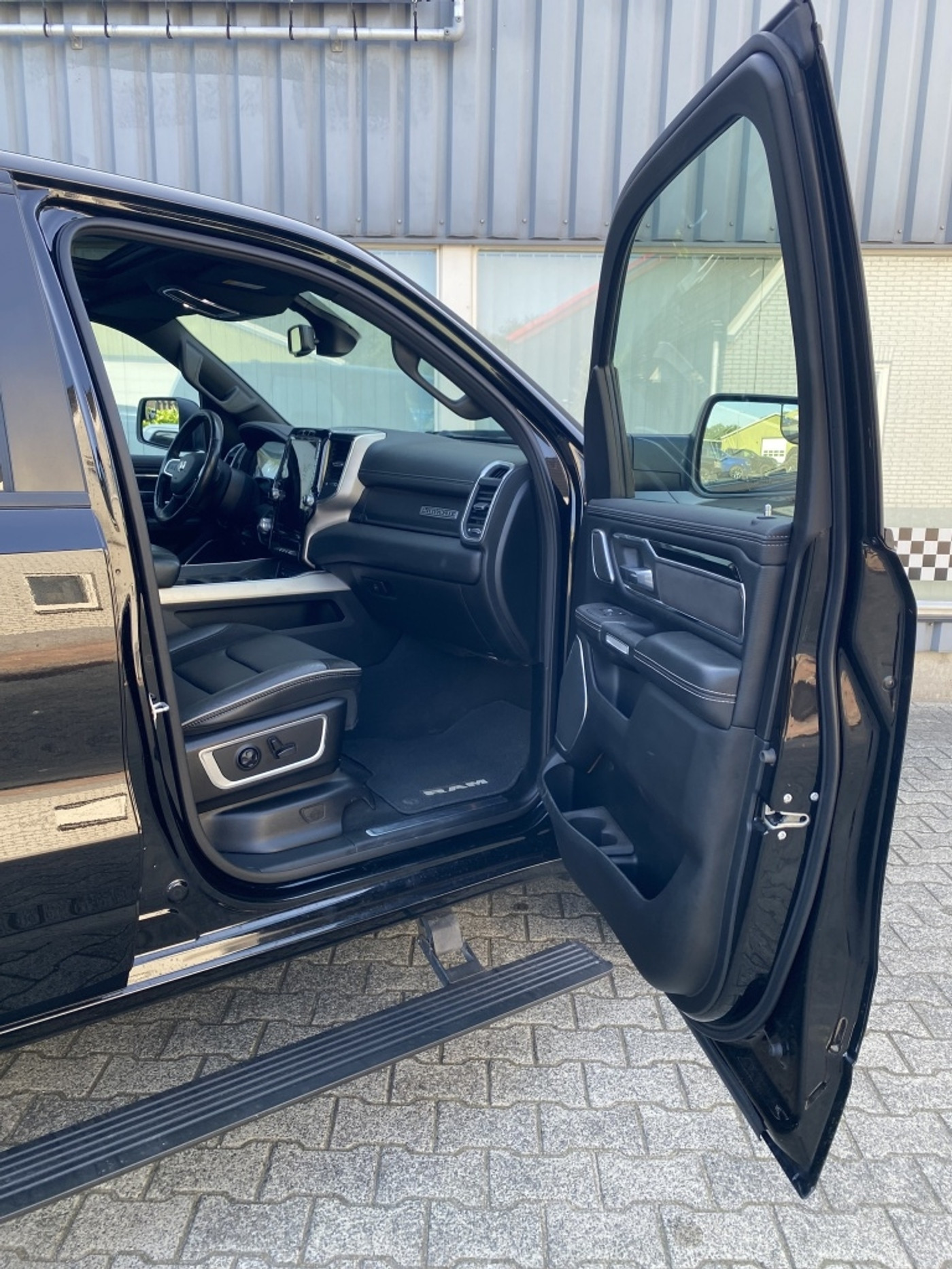 Foto van Dodge Ram 1500 Laramie