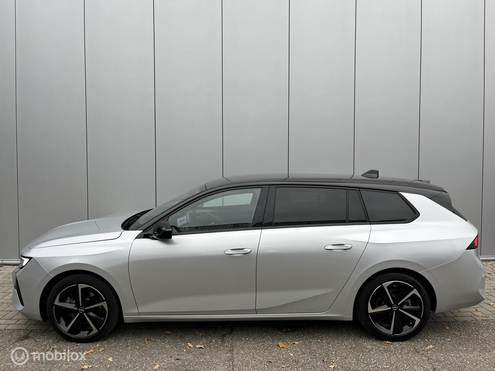 Foto van Opel Astra Sports Tourer