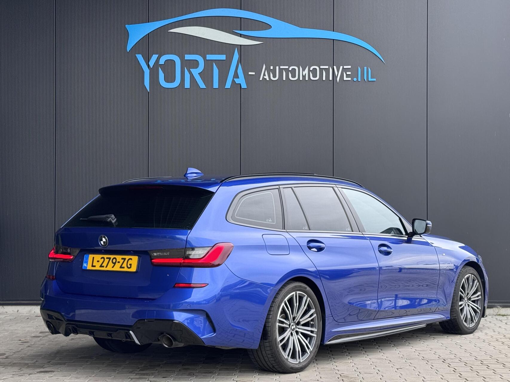 Foto van BMW 320i