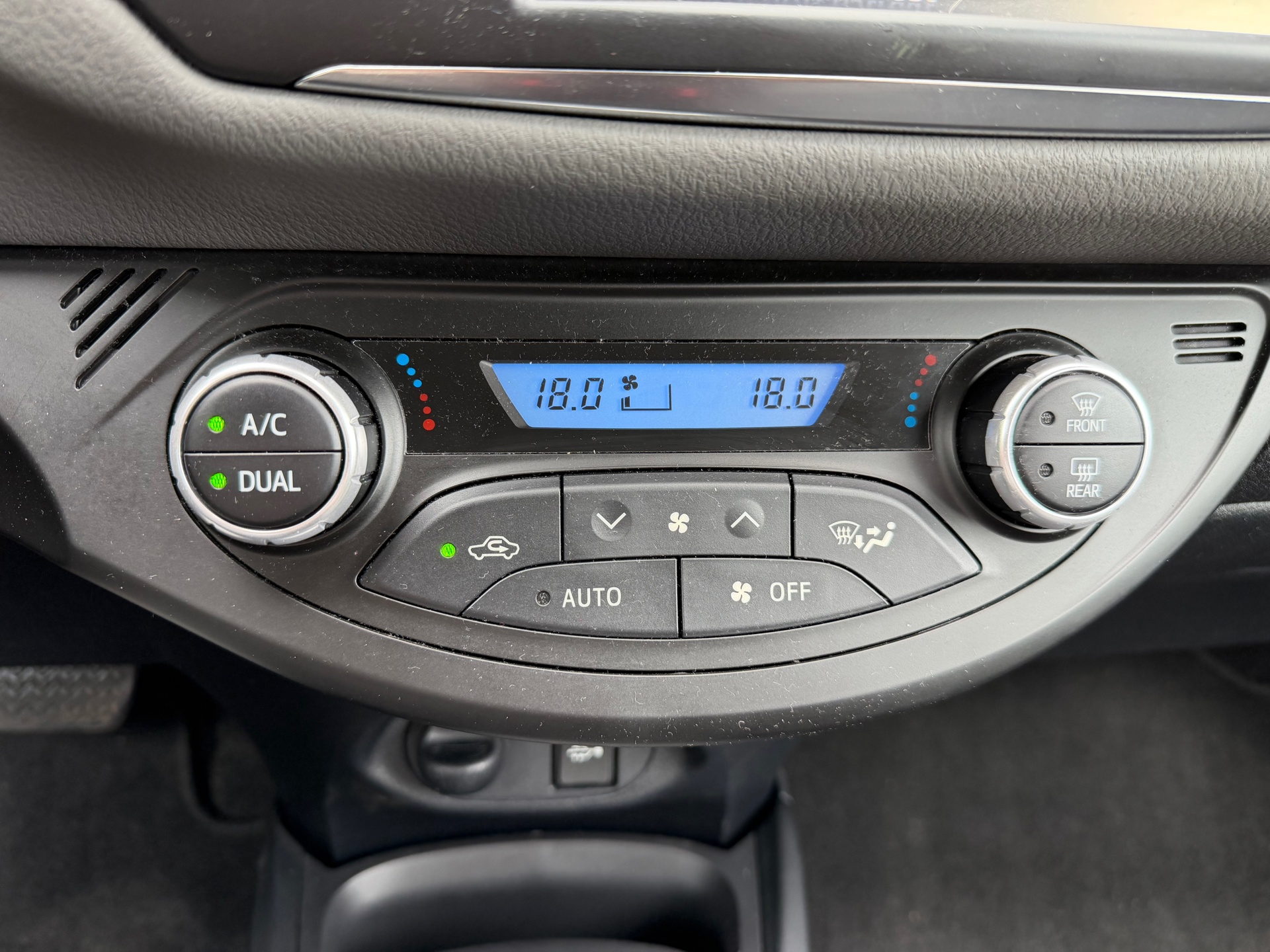 Foto van Toyota Toyota Yaris Hybrid