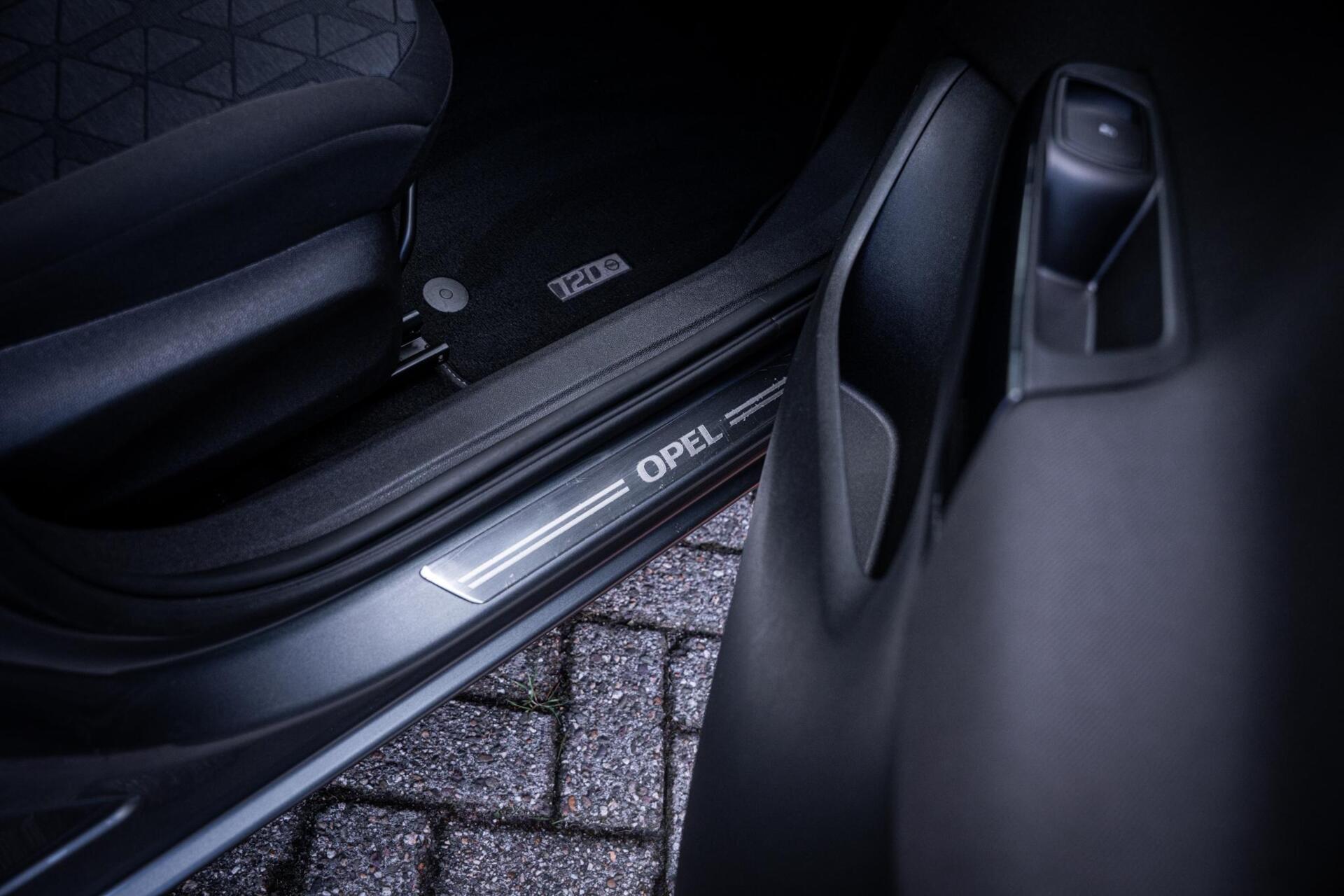 Foto van Opel Corsa-e
