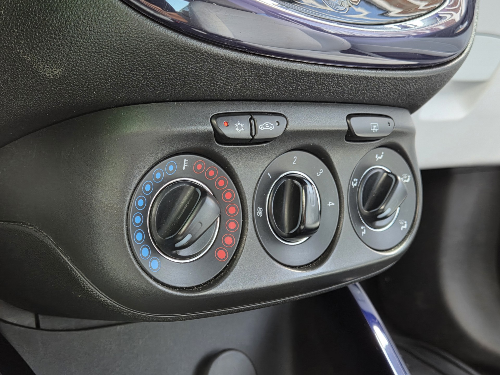 Foto van Opel Adam