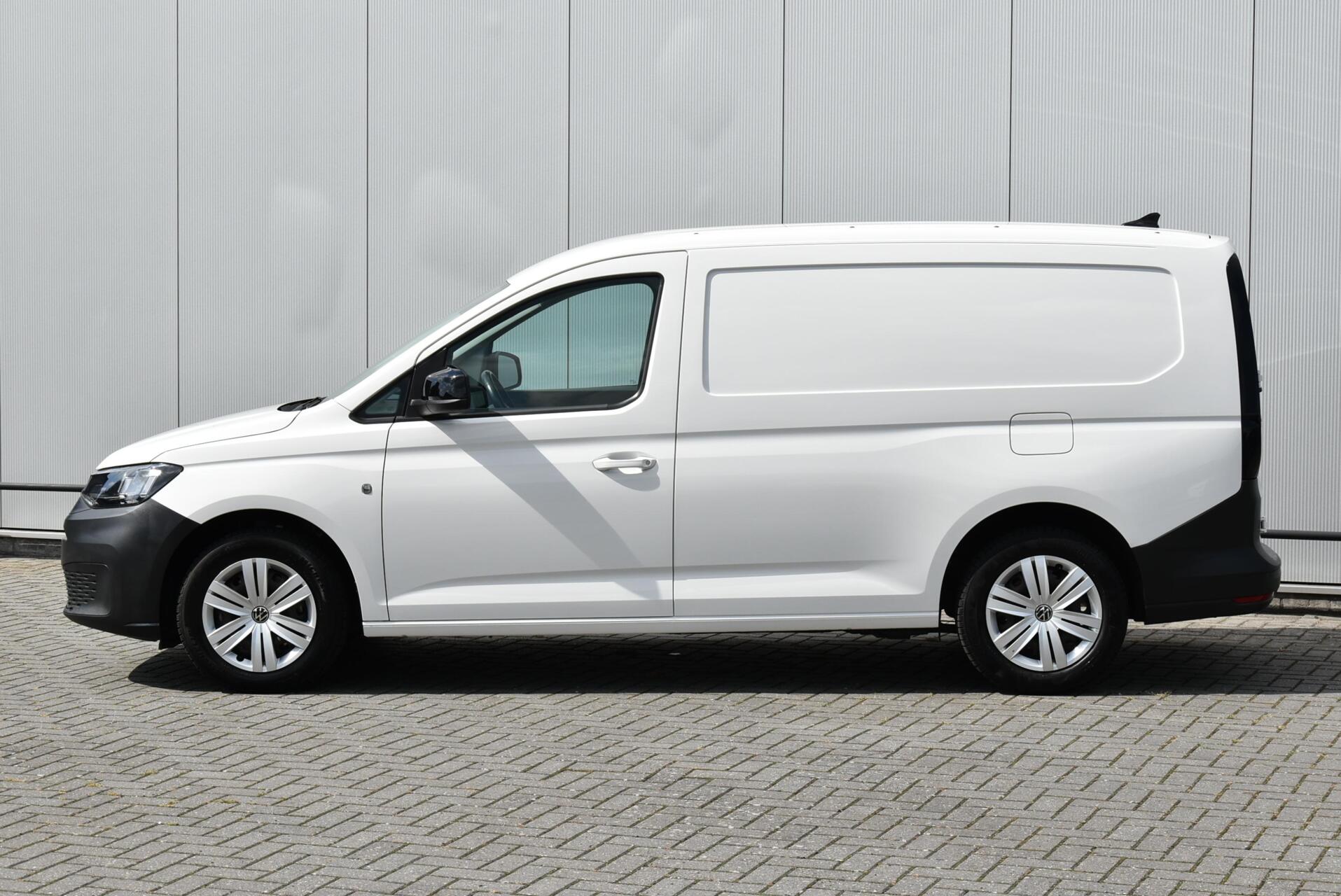 Foto van Volkswagen Caddy Modified Partition Wall