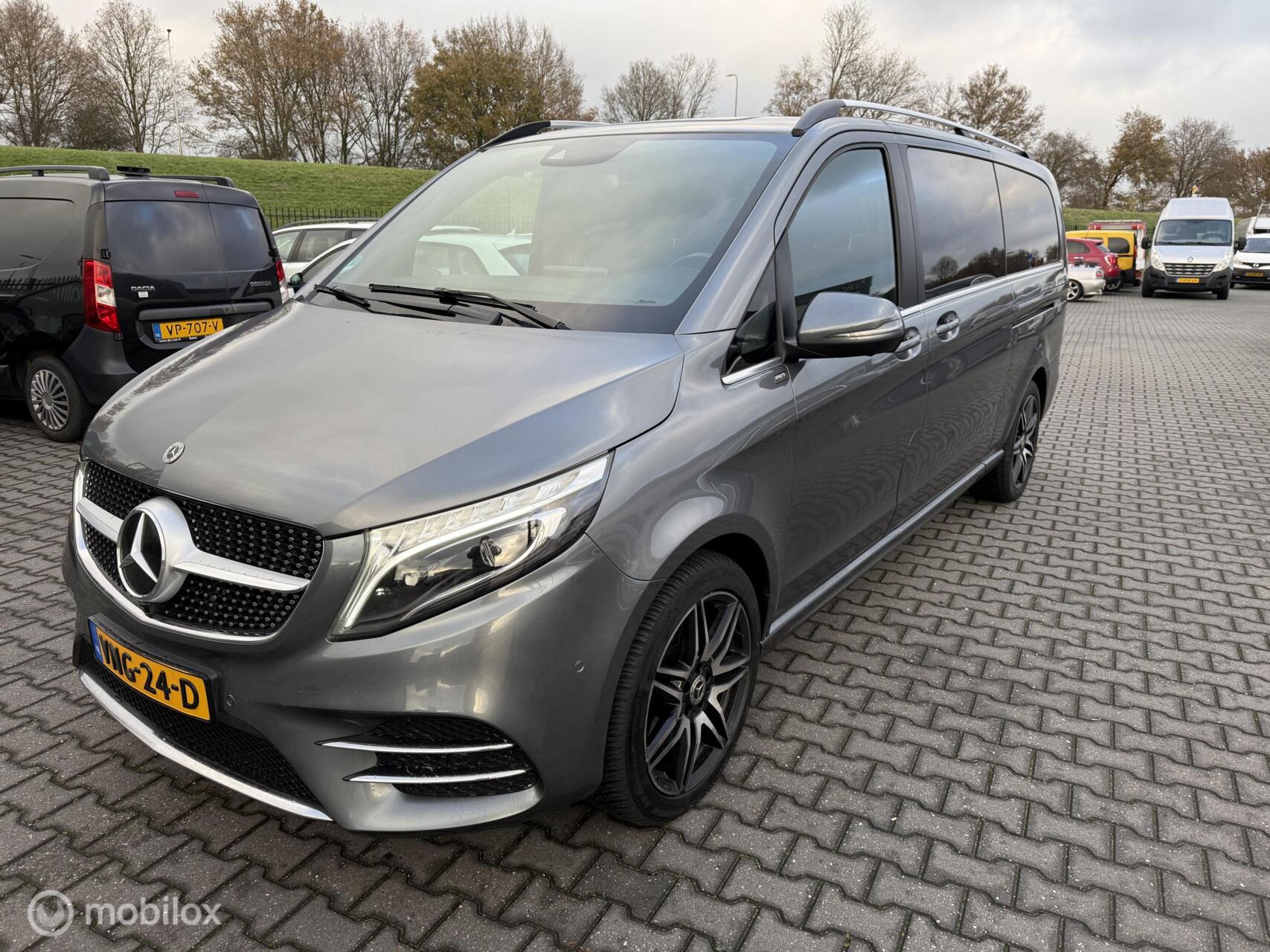 Foto van Mercedes-Benz V-klasse