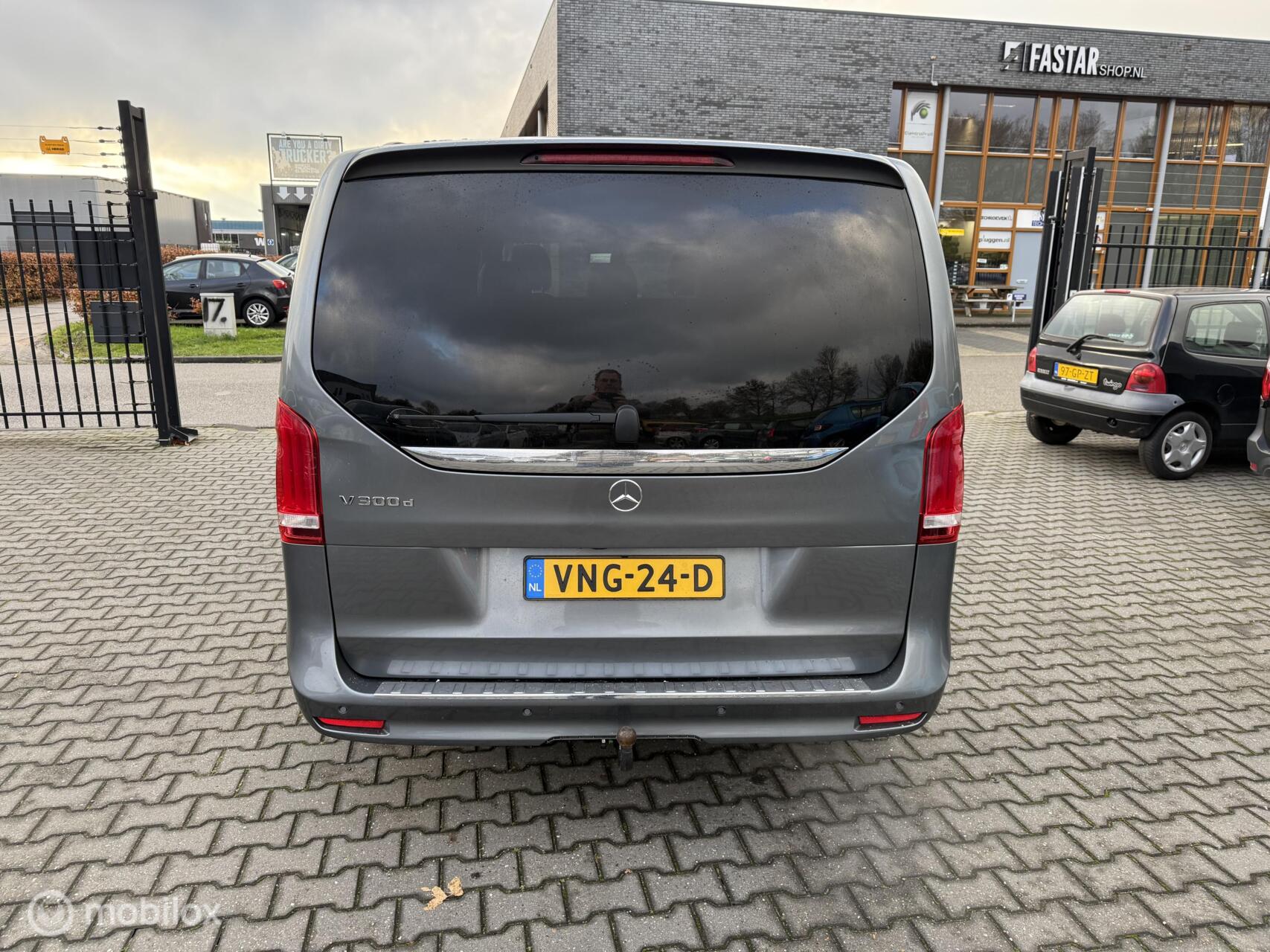 Foto van Mercedes-Benz V-klasse