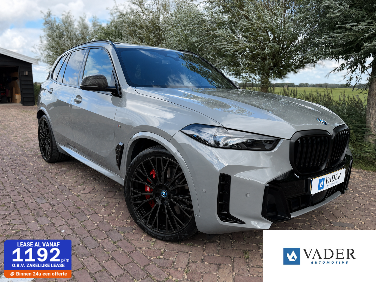 BMW X5 Xdrive50e xDrive50e BMW Individual M Sport Pro Sky B&W NL auto 2023 - voorkant