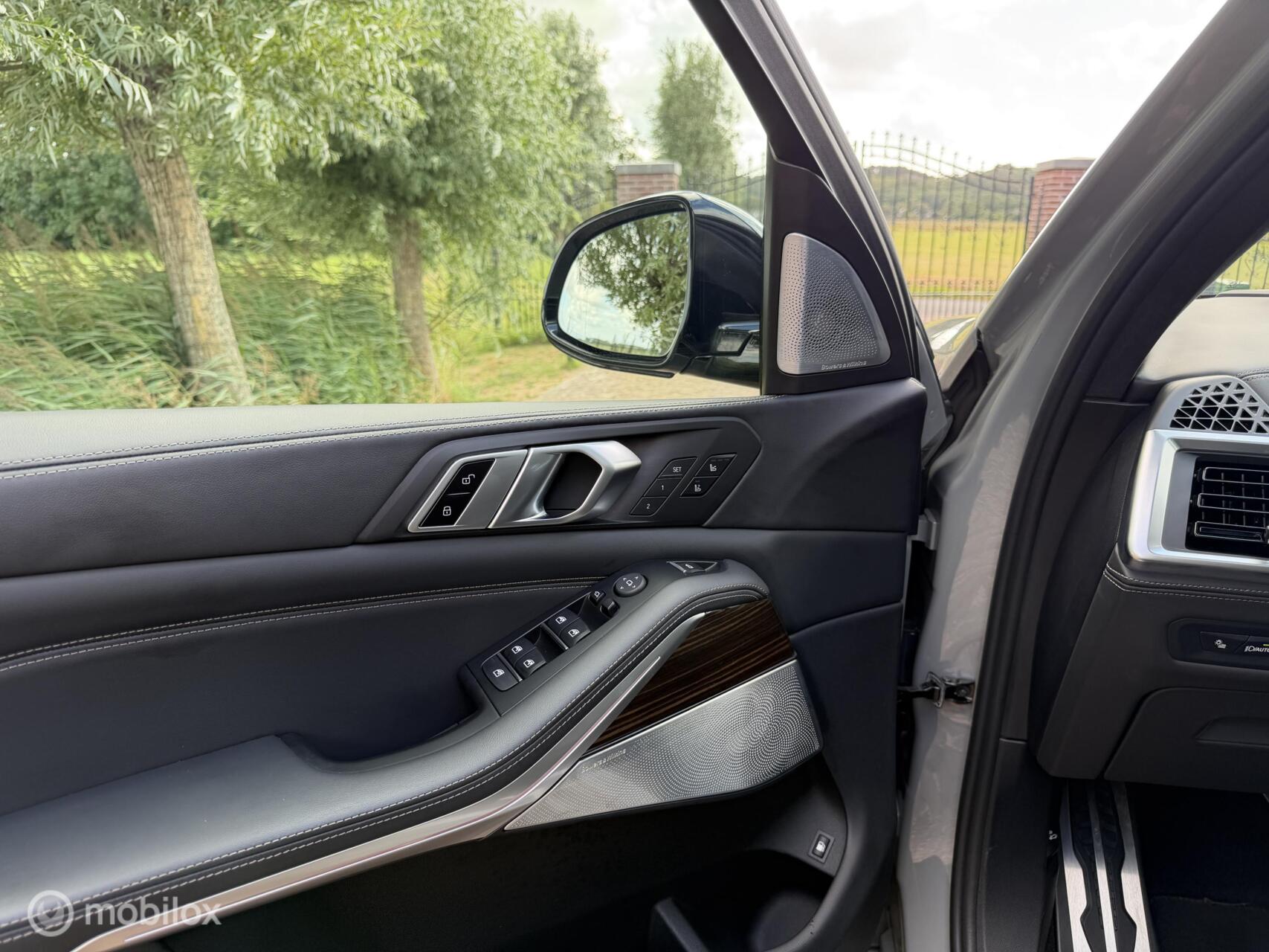 Foto van BMW X5 Xdrive50e