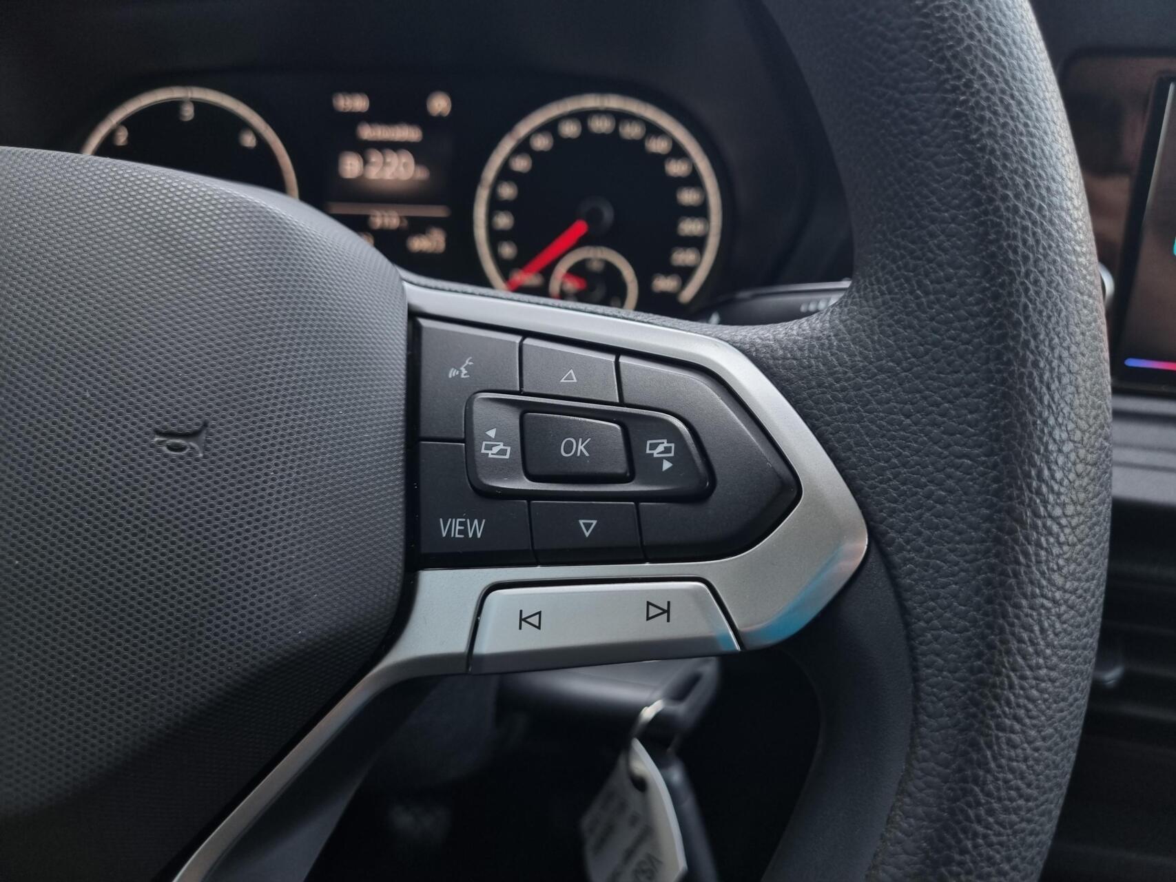 Foto van Volkswagen Caddy Modified Partition Wall