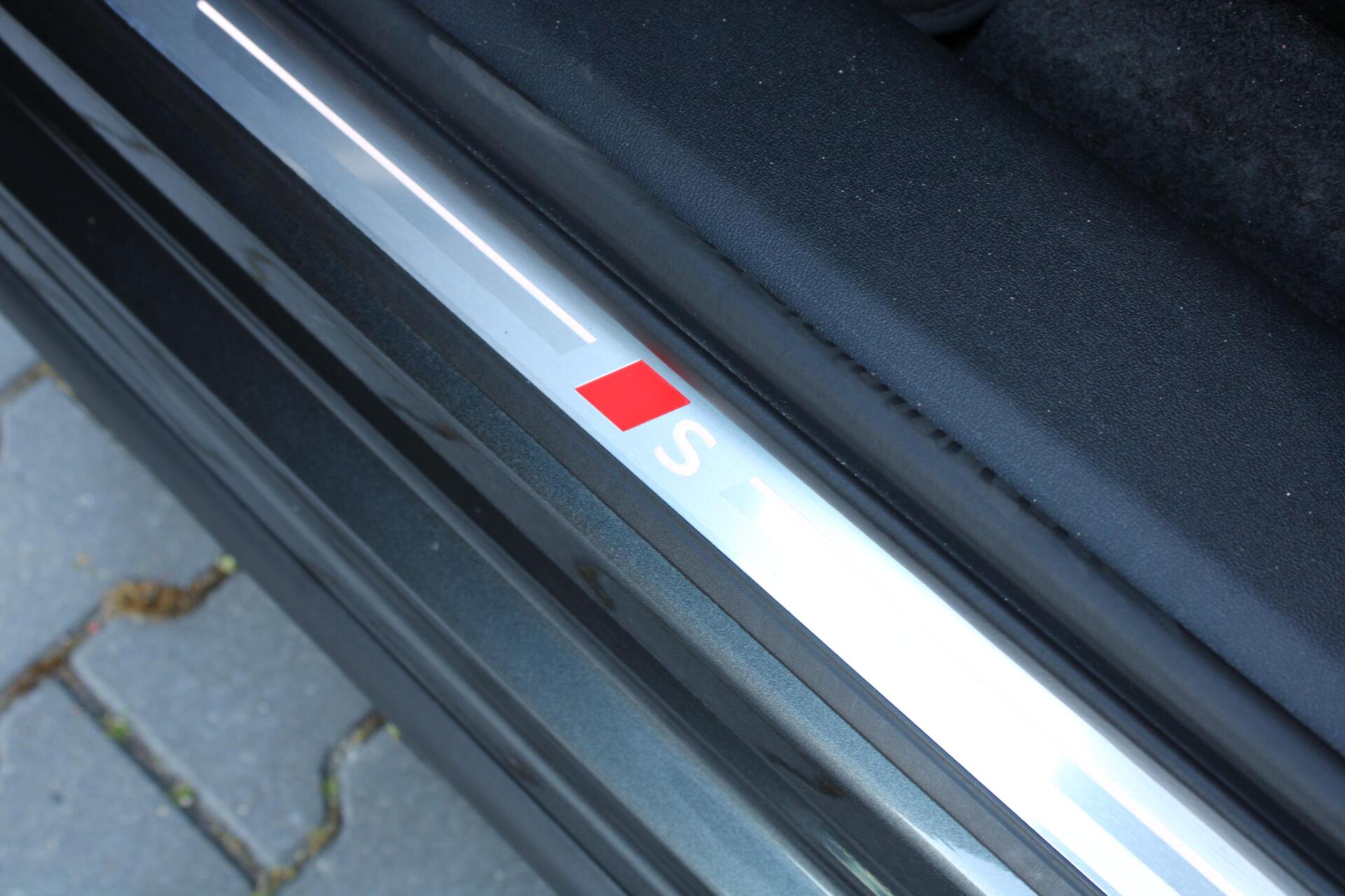 Foto van Audi Q6 Suv E-tron Performance