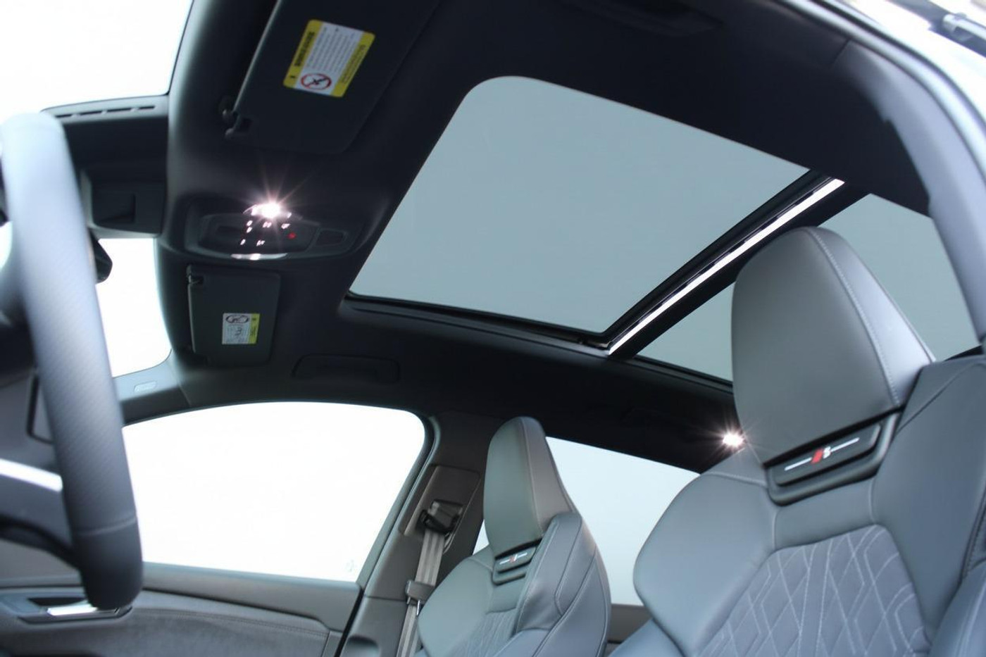 Foto van Audi Q6 Suv E-tron Performance