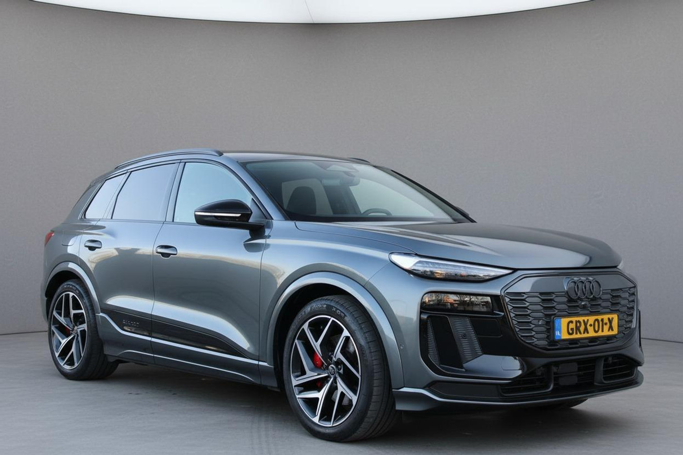 Foto van Audi Q6 Suv E-tron Performance
