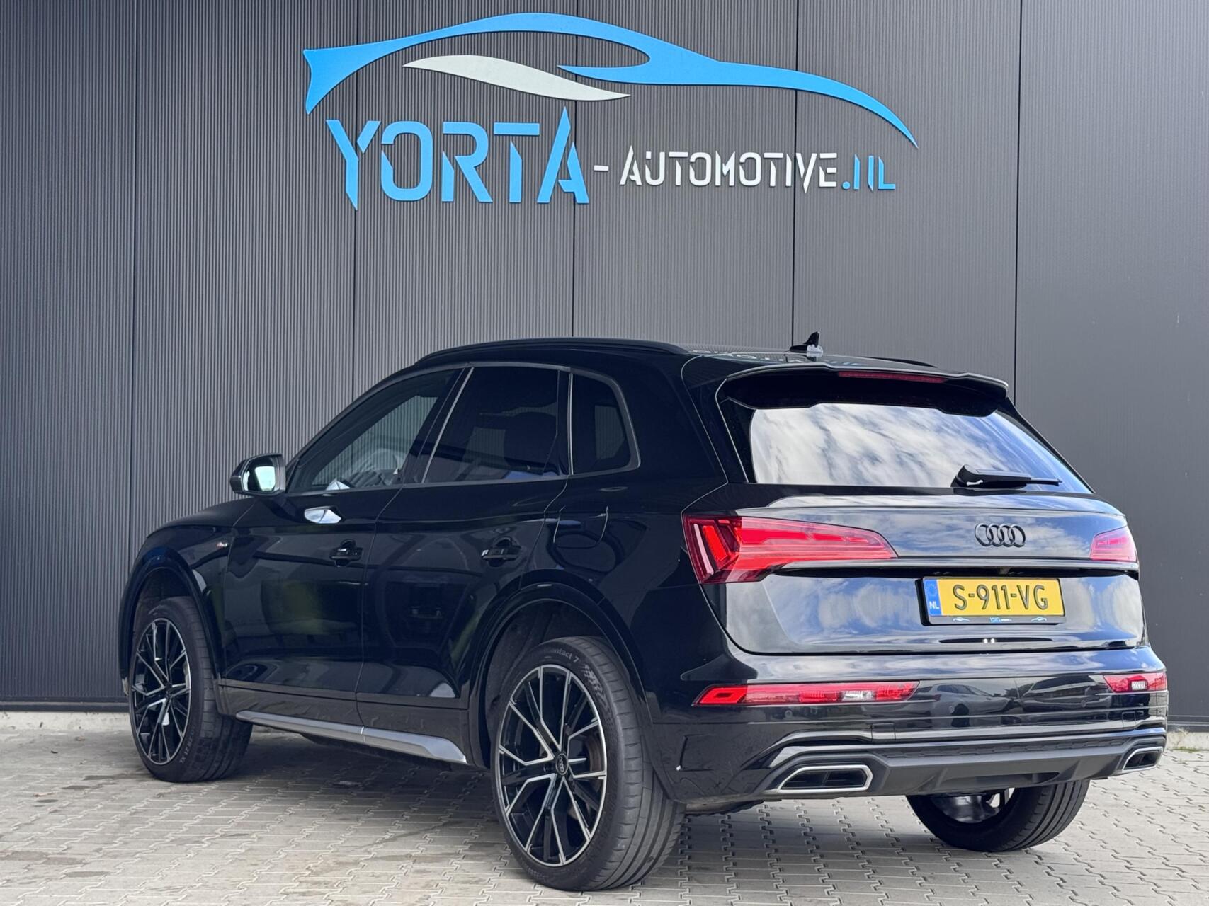 Foto van Audi Q5 55 TFSI E