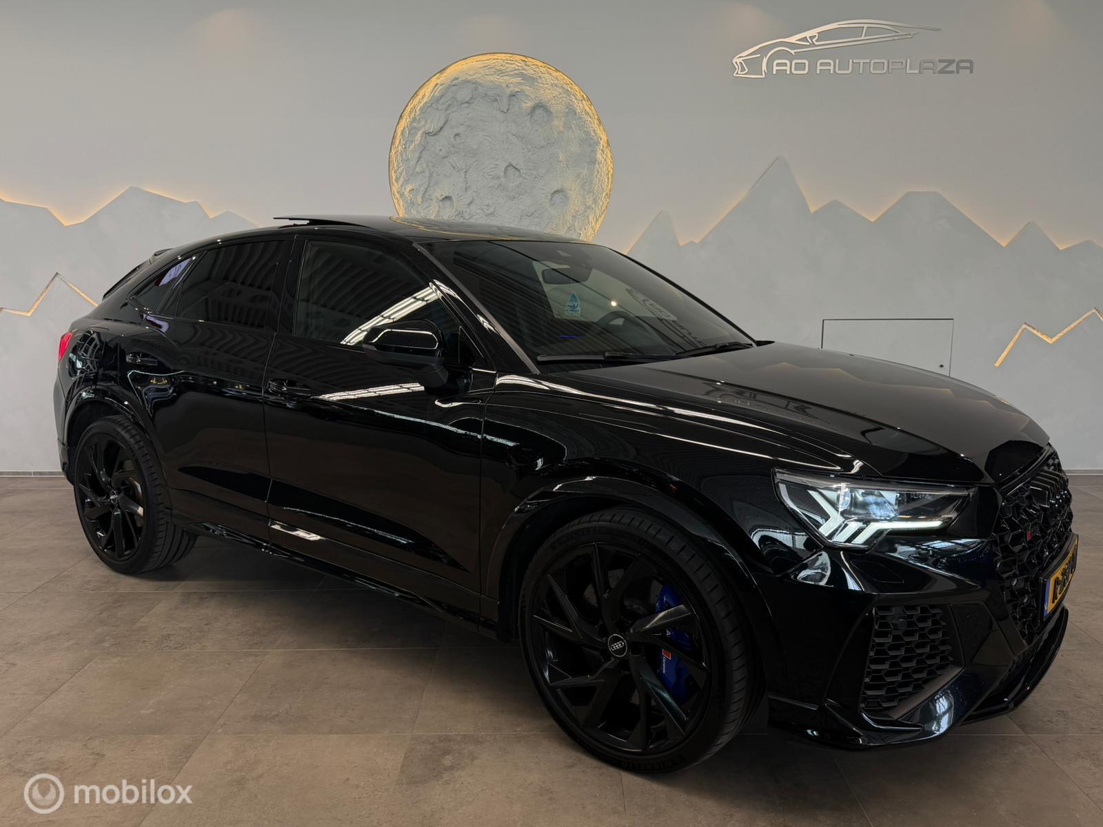 Foto van Audi RS Q3 Sportback