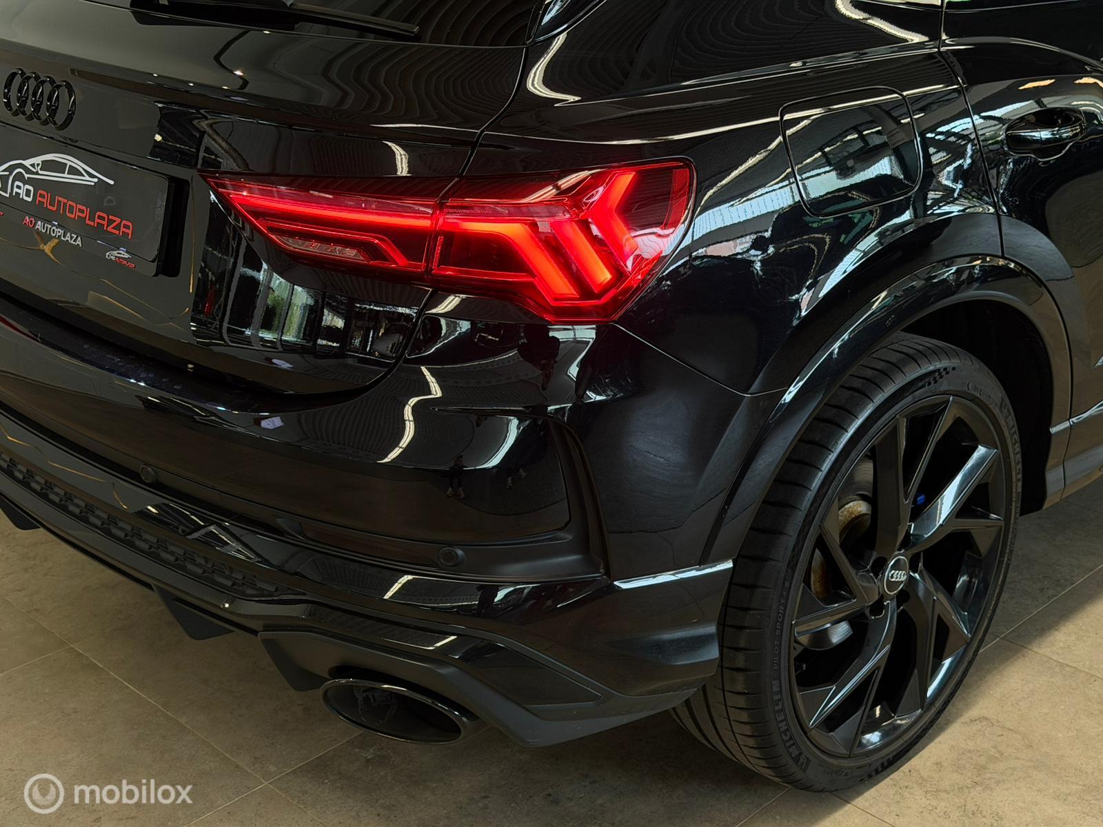 Foto van Audi RS Q3 Sportback