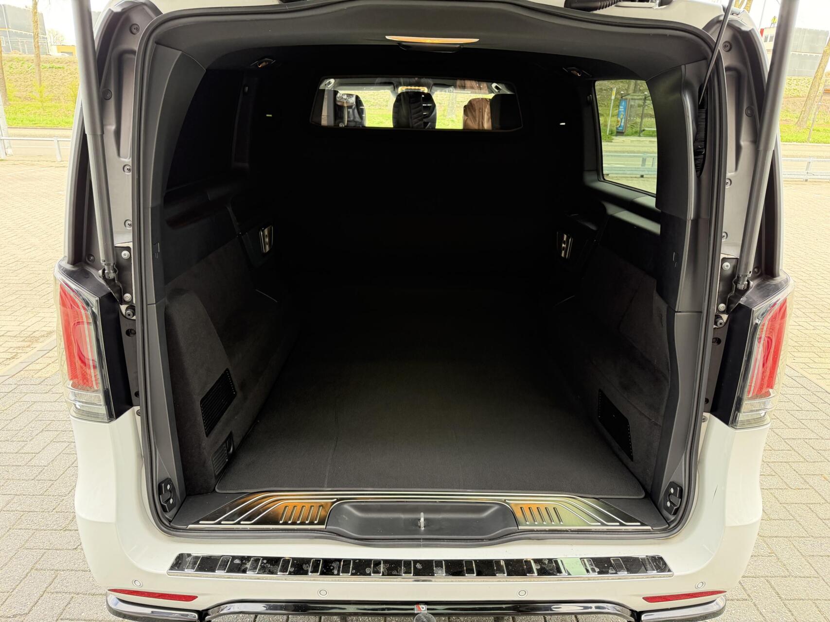 Foto van Mercedes-Benz V-klasse