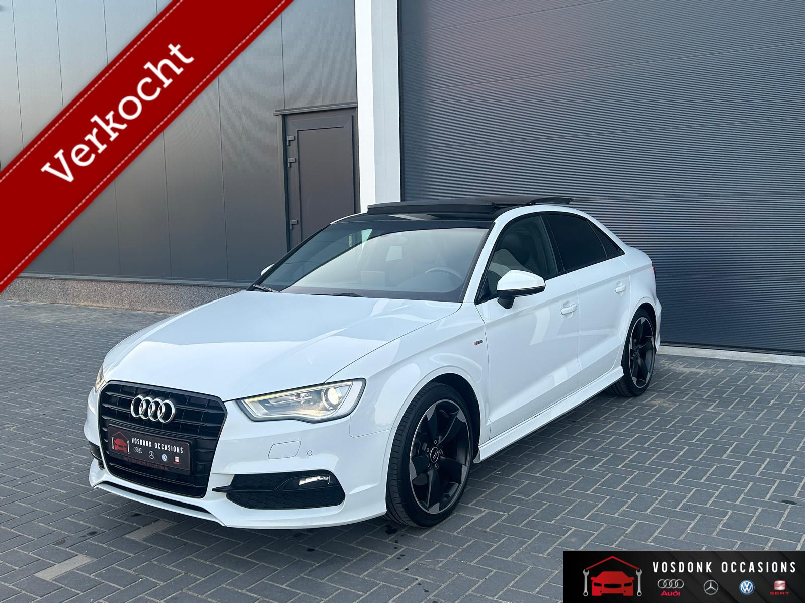 Audi A3 Limousine 1.4 TFSI S-line/RS-stoelen/pano/keyless/Dodehoek/ Topstaat! 2014 - voorkant