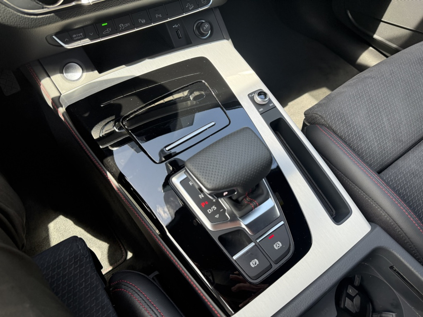 Foto van Audi Q5 55 TFSI E