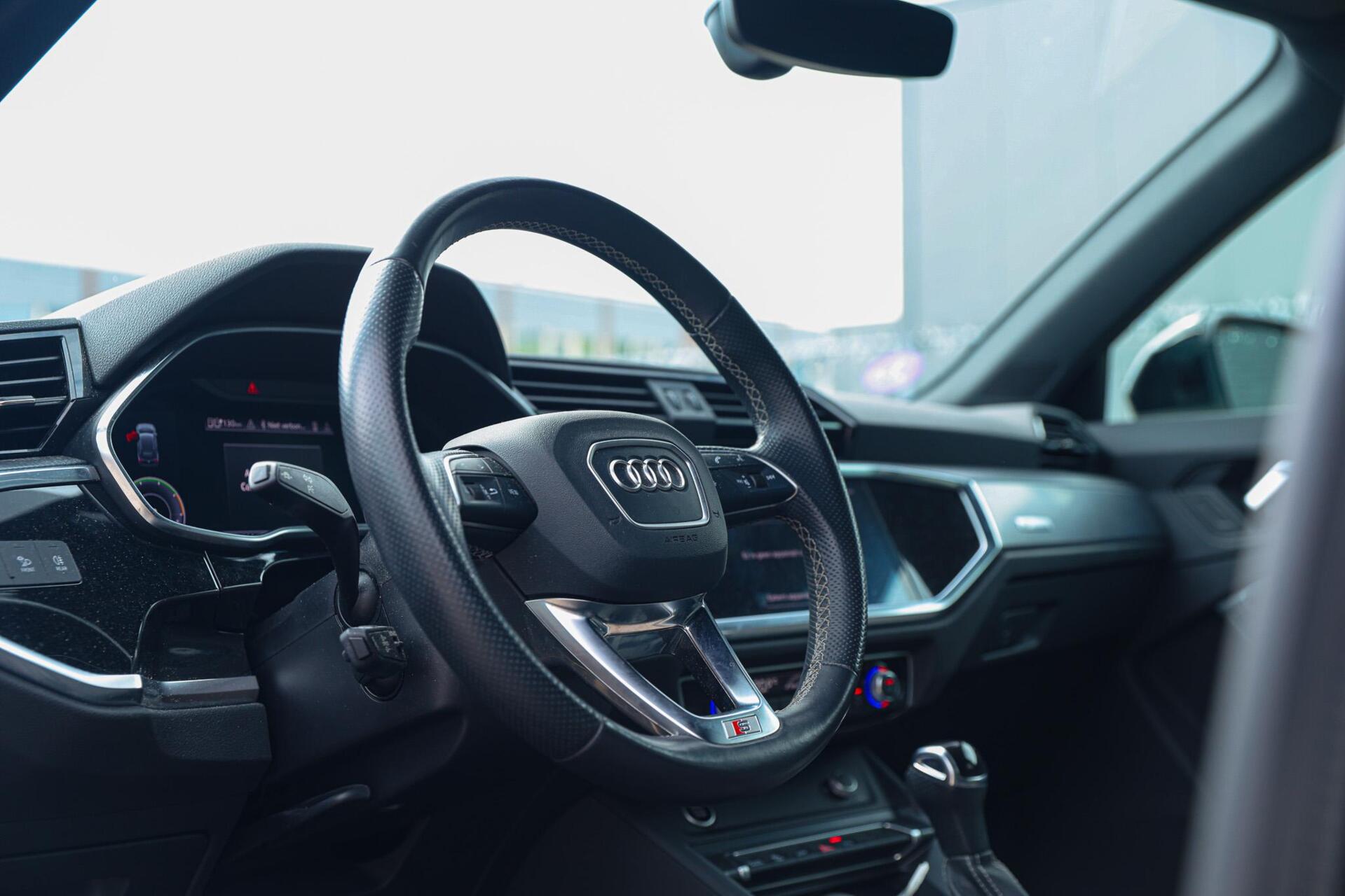 Foto van Audi Q3 E-tron